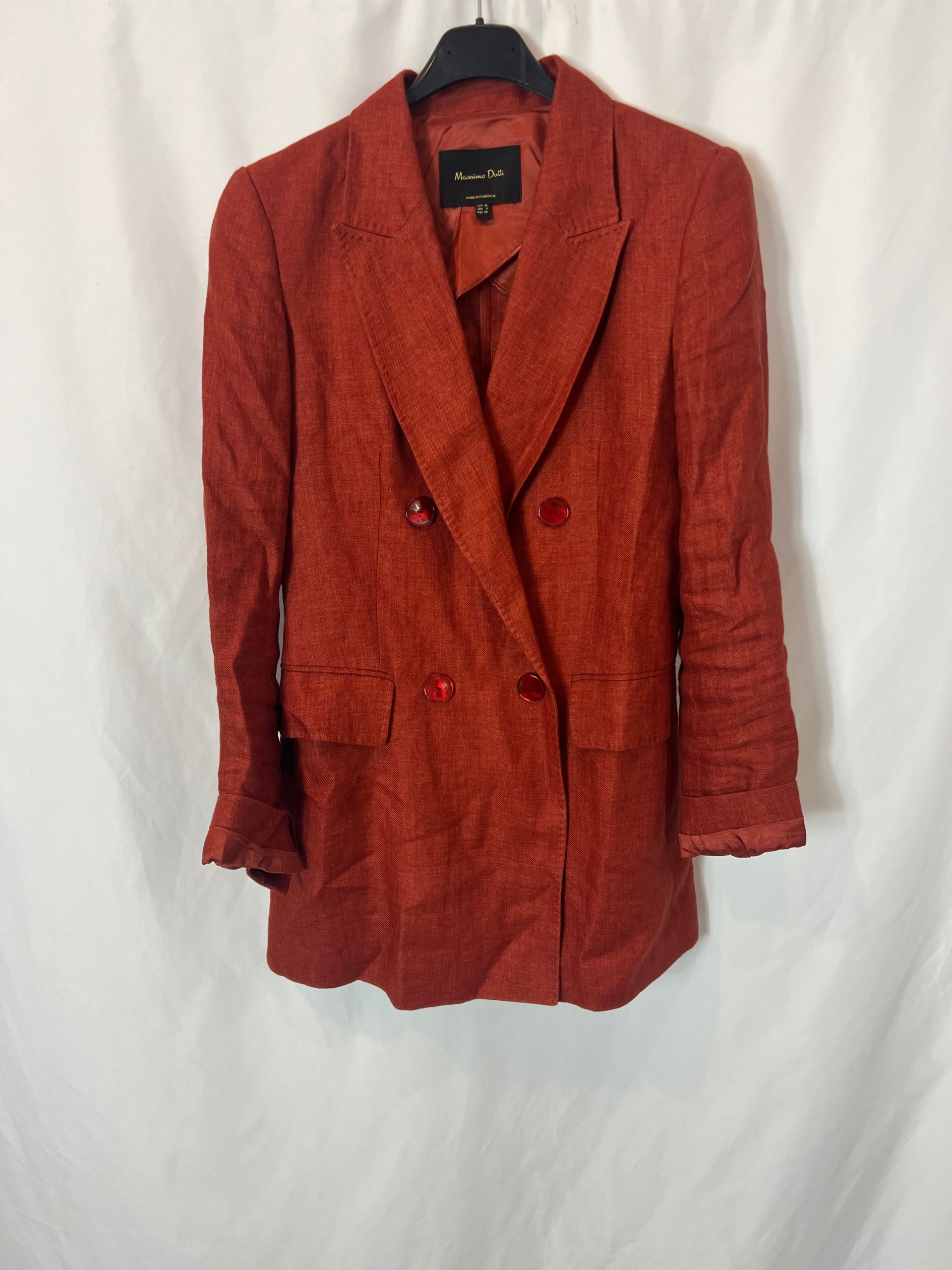 MASSIMO DUTTI. Blazer lino rojiza. T 36