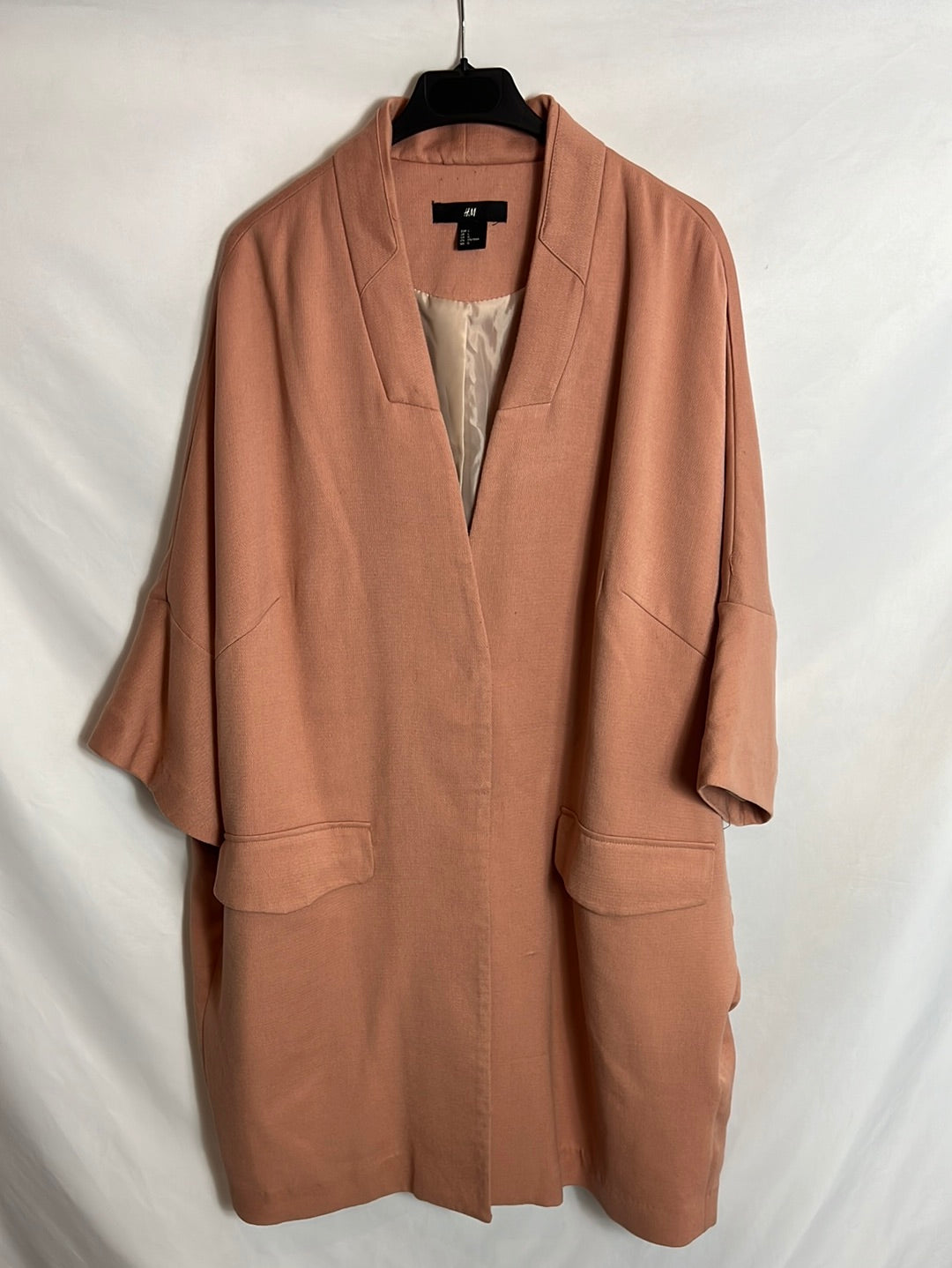 H&M. Abrigo salmón T.l