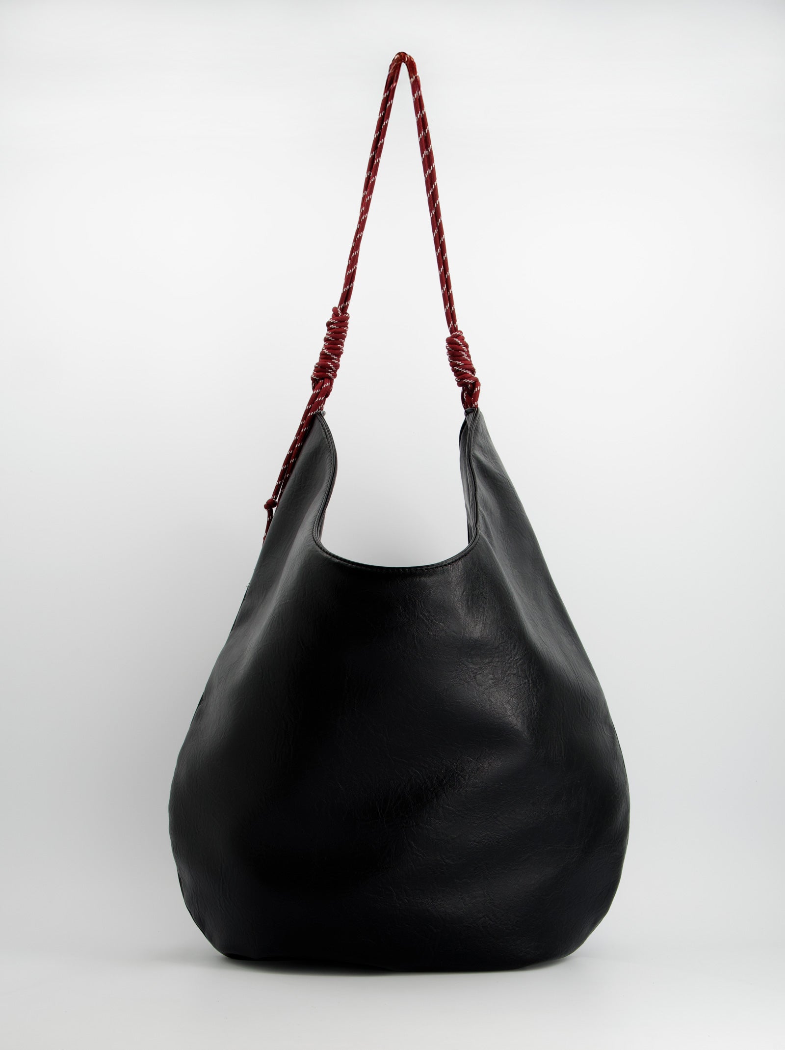Bolso negro hobo efecto piel - ULK Oluv