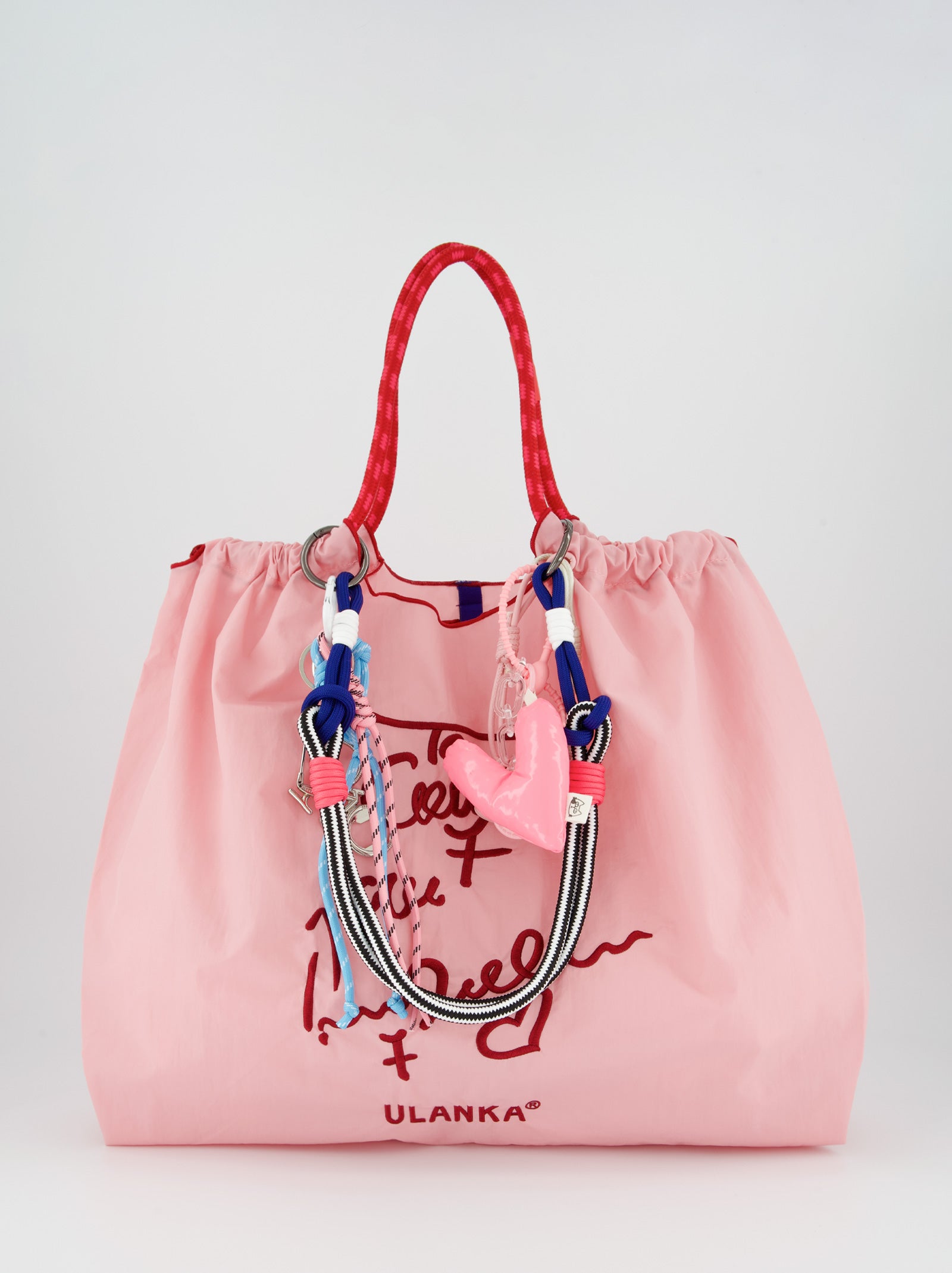 Bolso tote de nylon bordado con charms - Matty