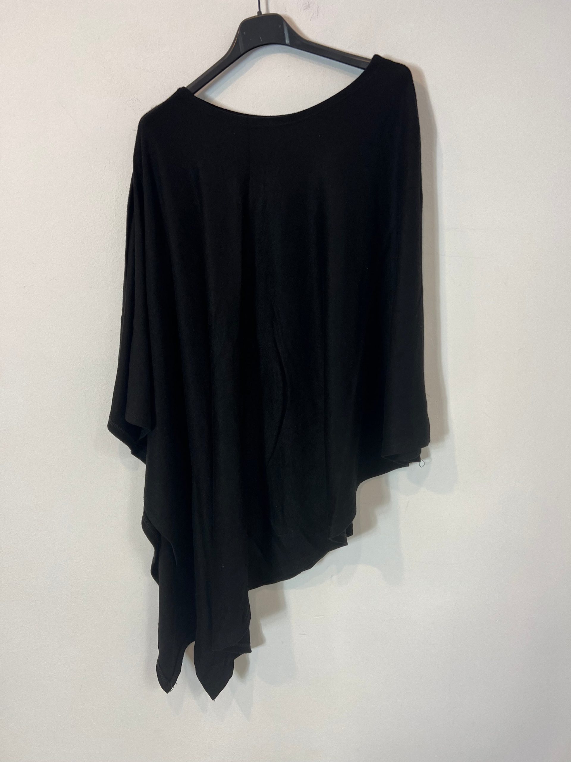 OTRAS. Top punto estilo poncho T.3xl