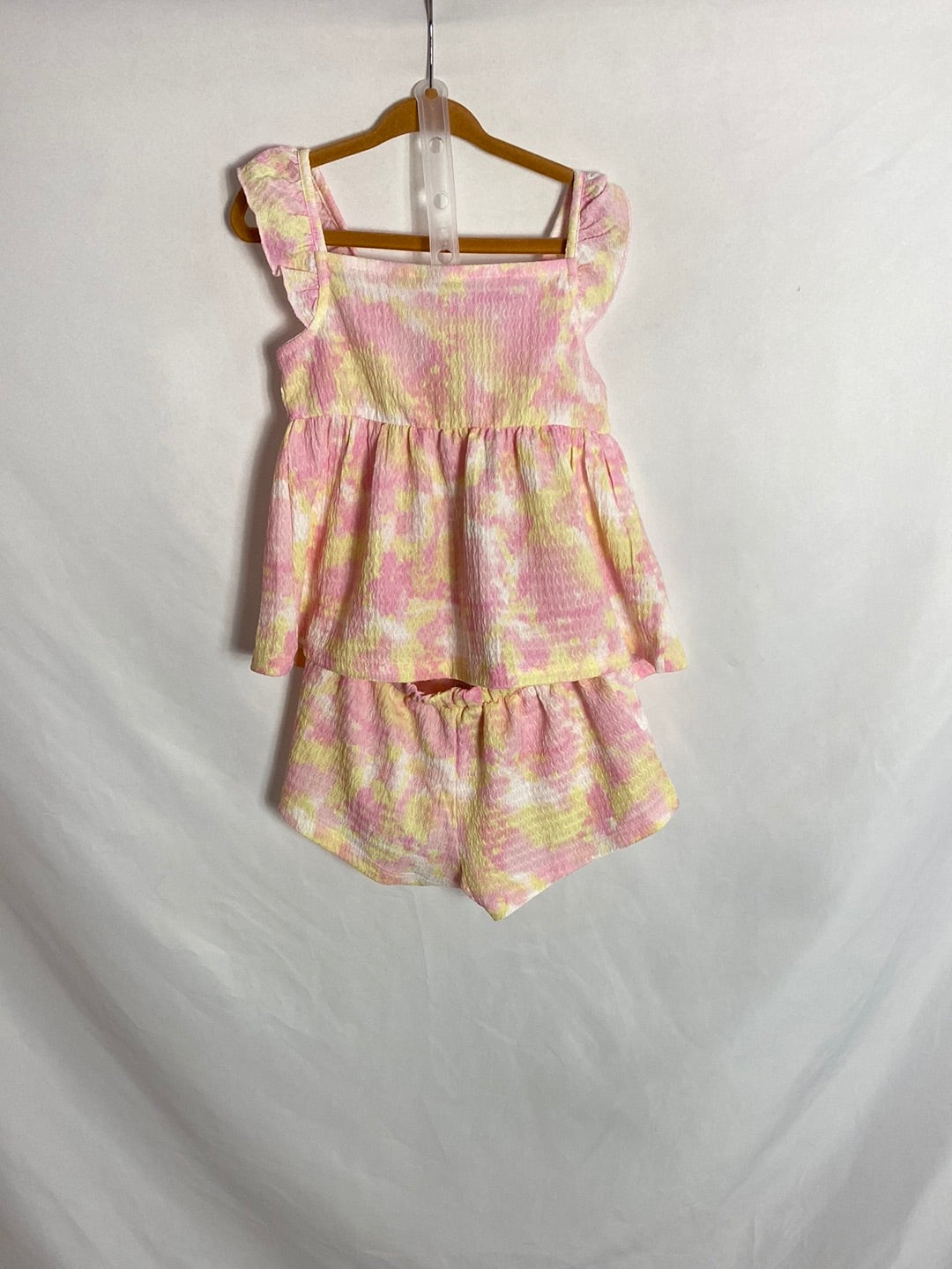 PRIMARK. Conjunto tie dye. T.3/4años