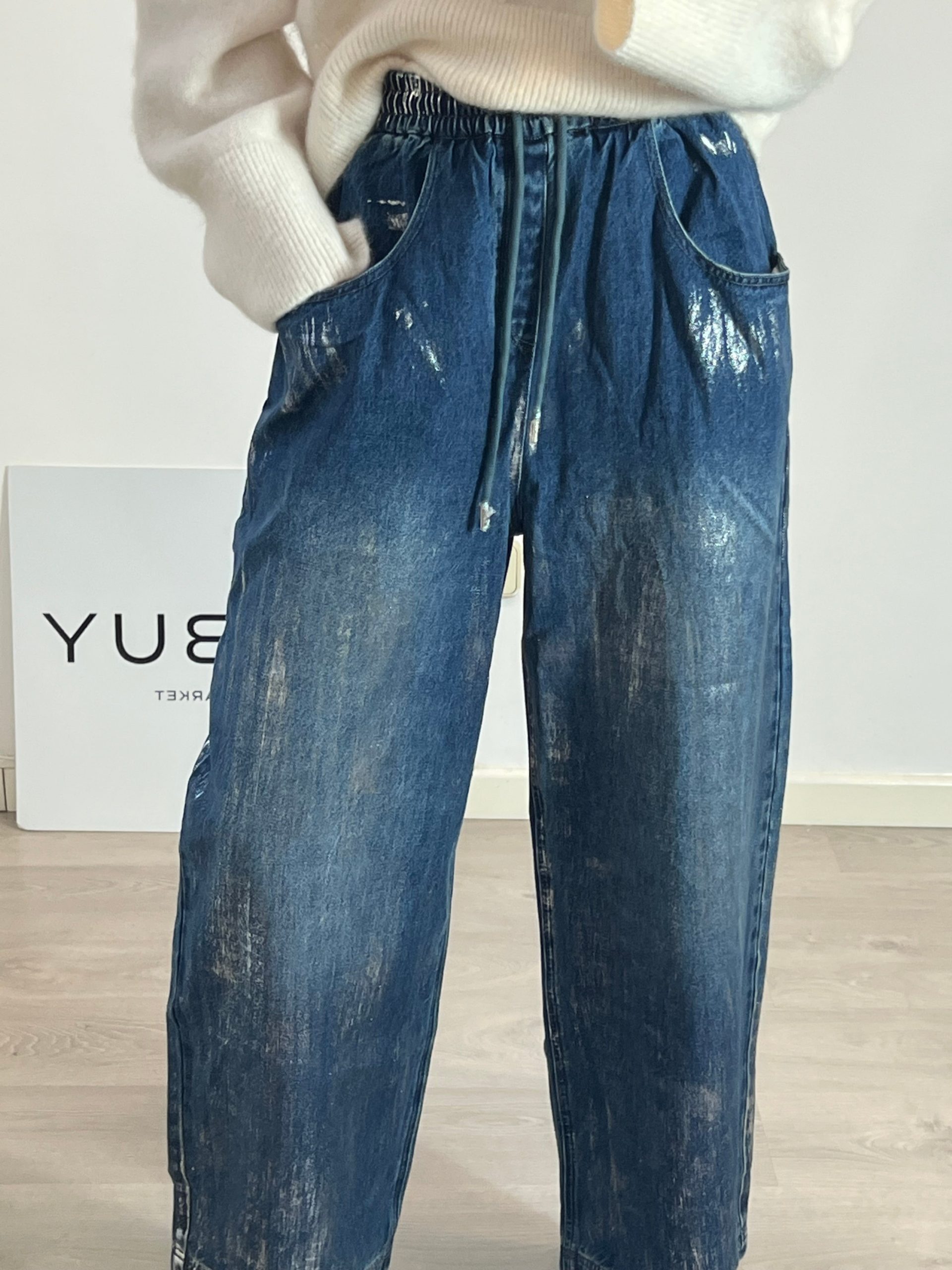 FABRIQUE. Pantalón vaquero detalles plateados T.s