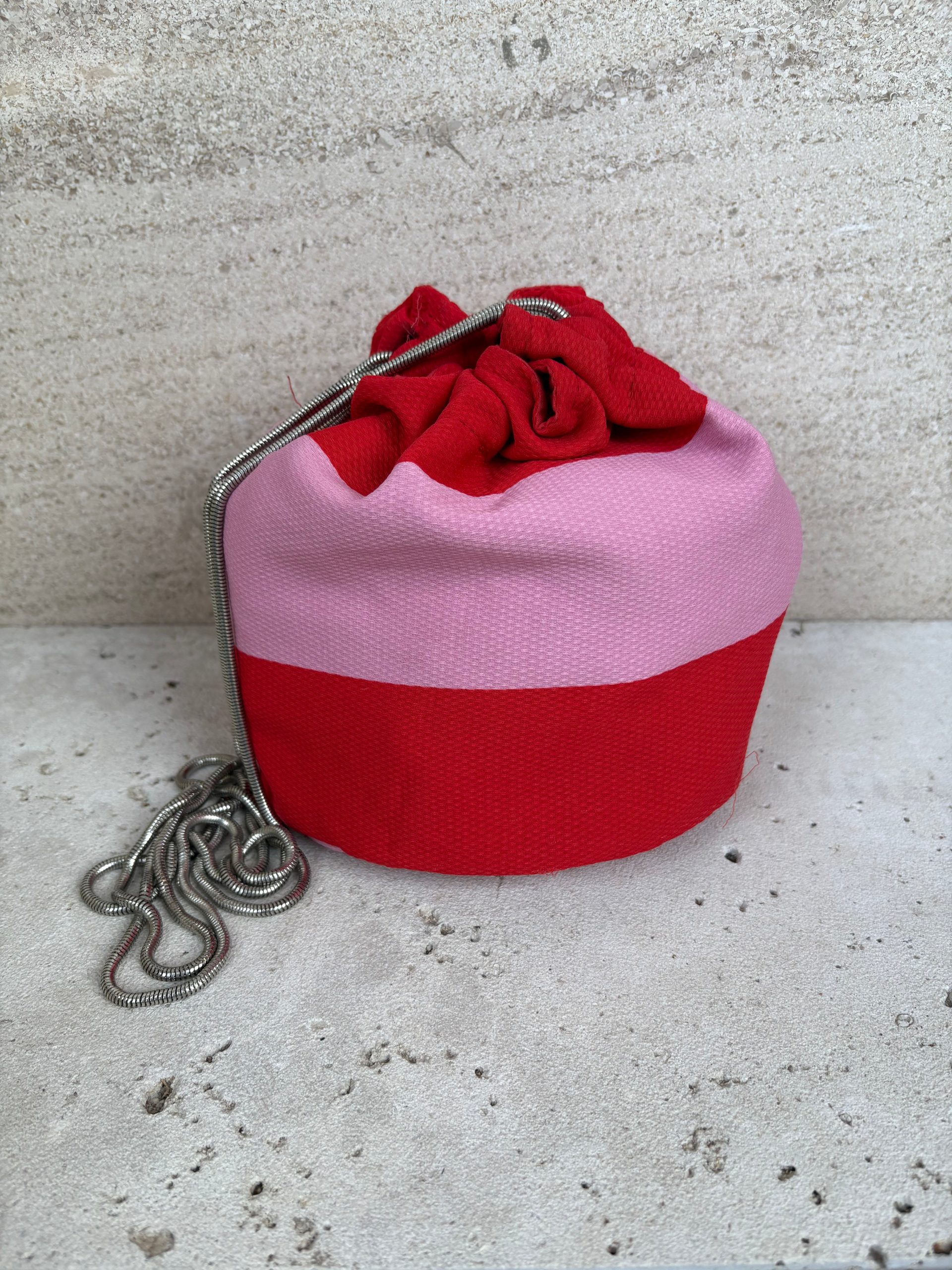 WILD PONY. Bolso saco rayas