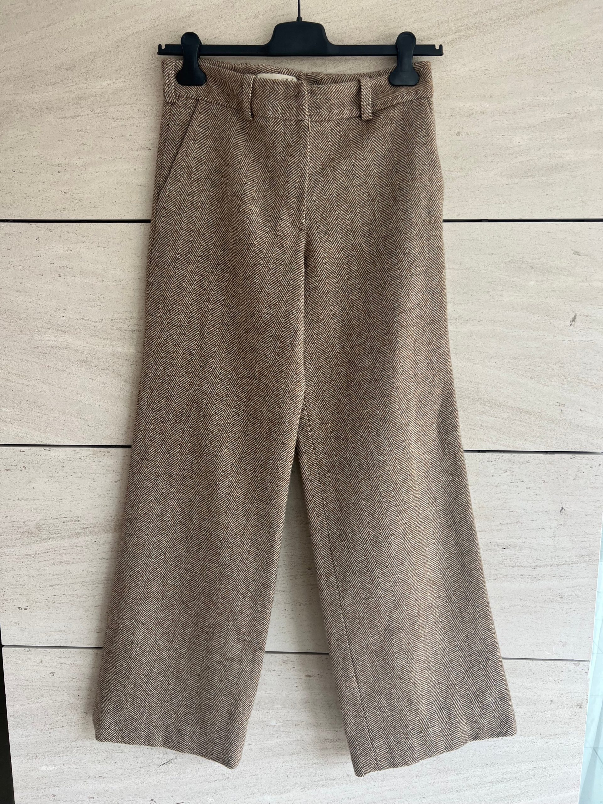 CARMEN MARCH. `Pantalón lana jaspeado beiges. T M