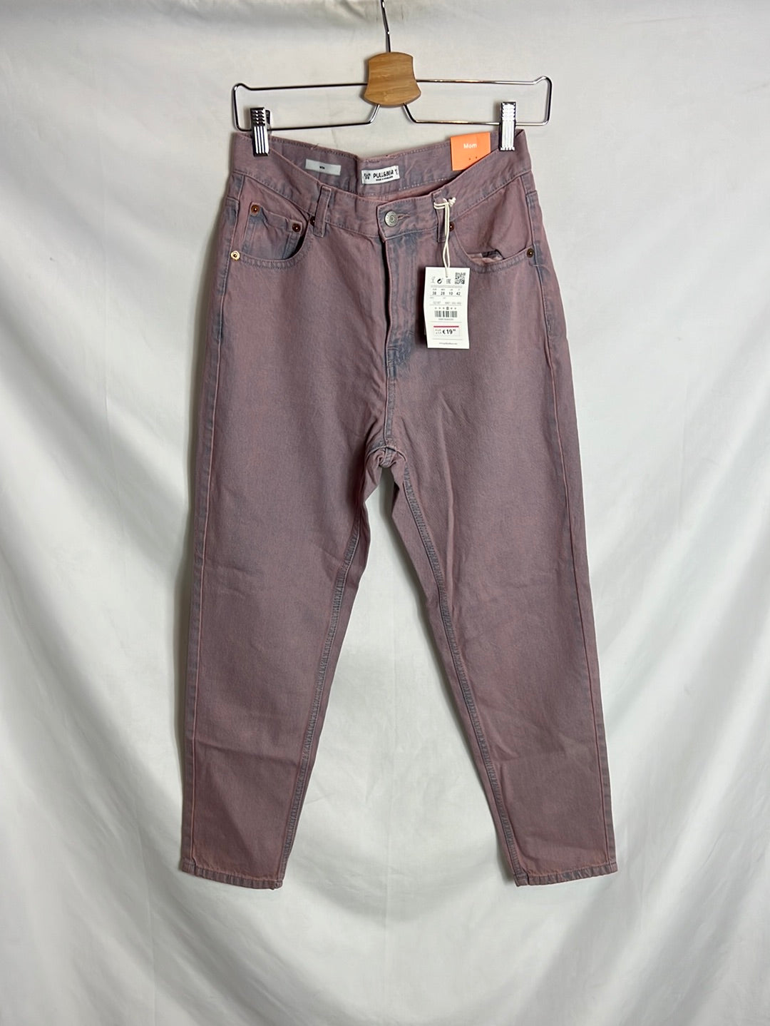 PULL&BEAR . Denim rosa efecto desgastado mom fit. T 38