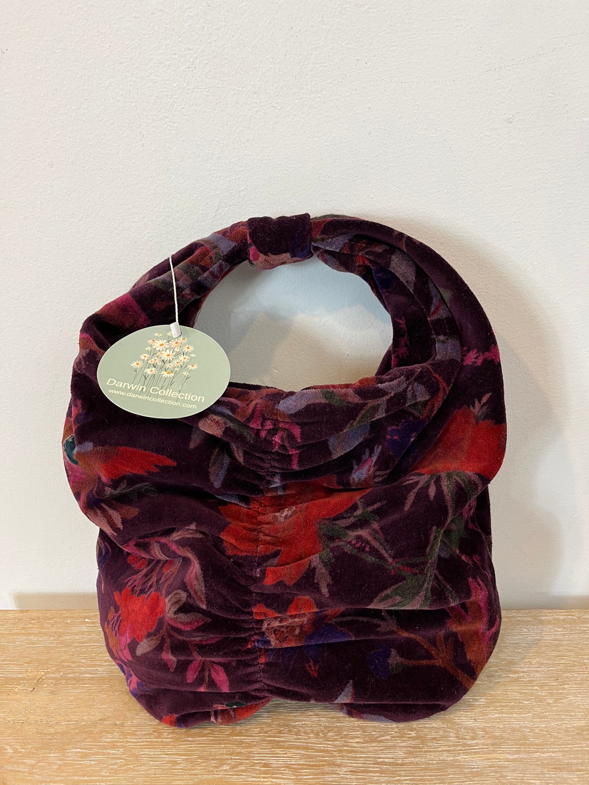 DARWIN COLLECTION. Bolso flores terciopelo