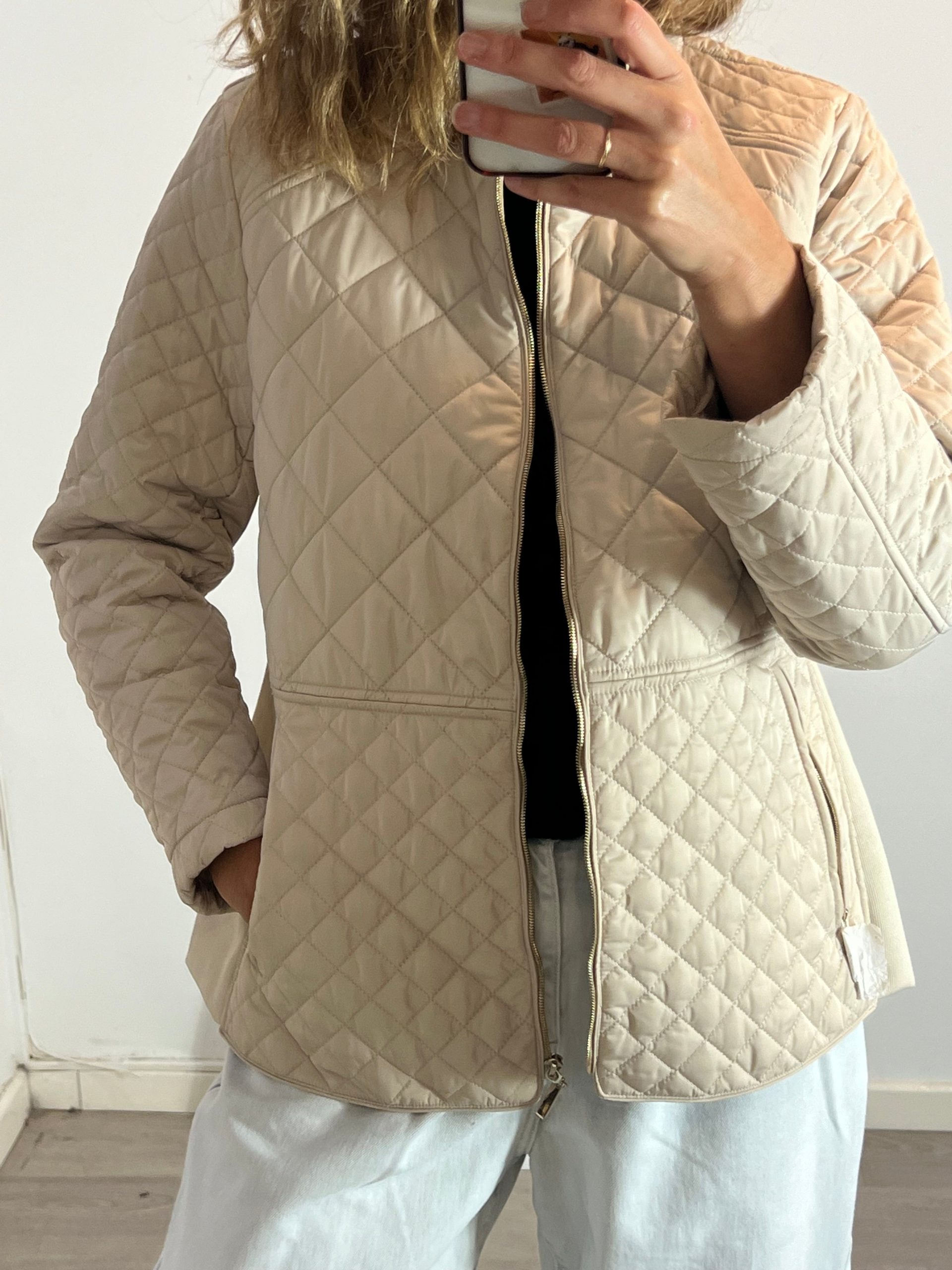 EL CORTE INGLÉS. Abrigo beige guateado T.l