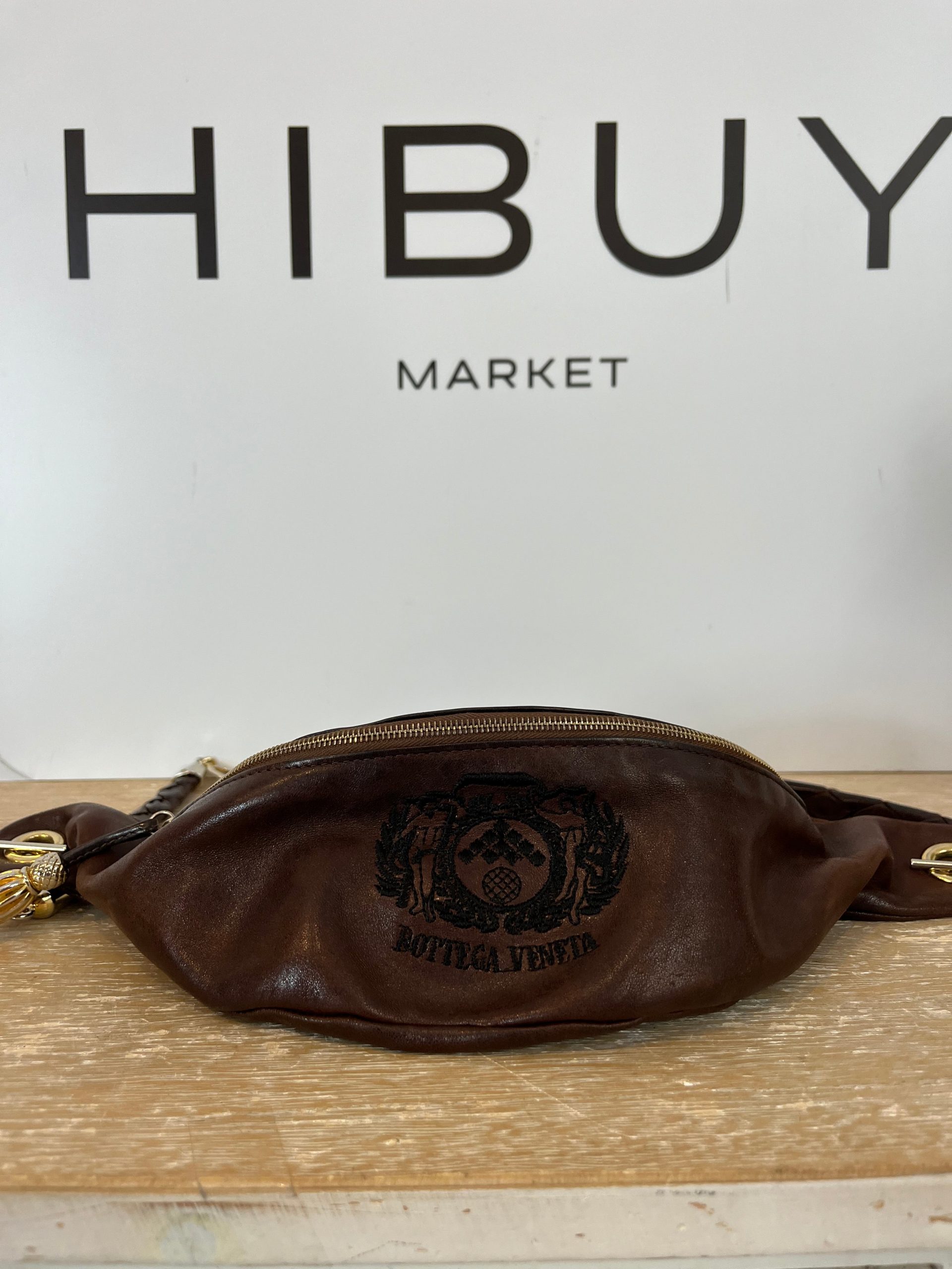 BOTTEGA VENETA. Riñonera/bandolera piel vintage