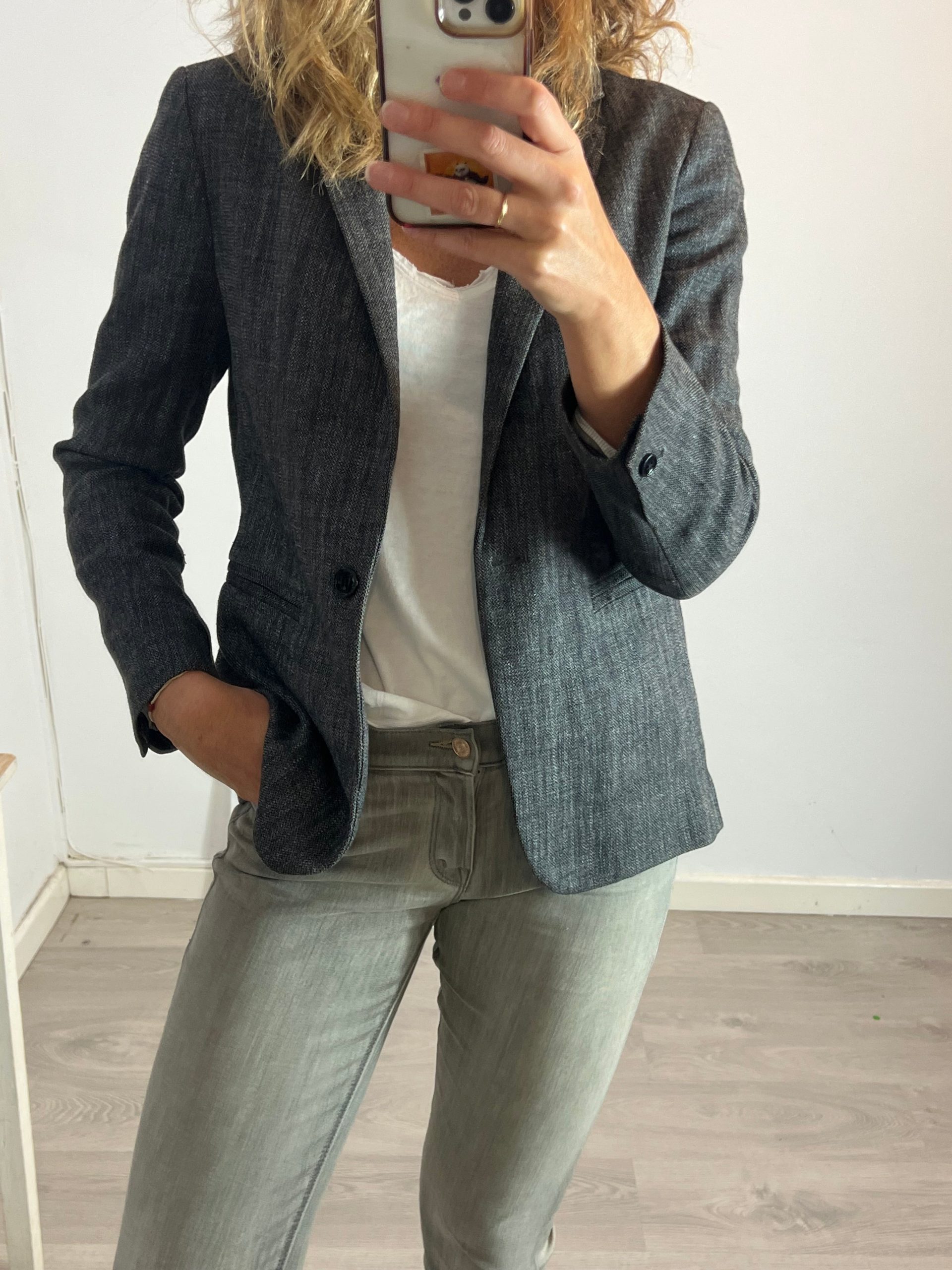 MASSIMO DUTTI. blazer gris jaspeada T.40