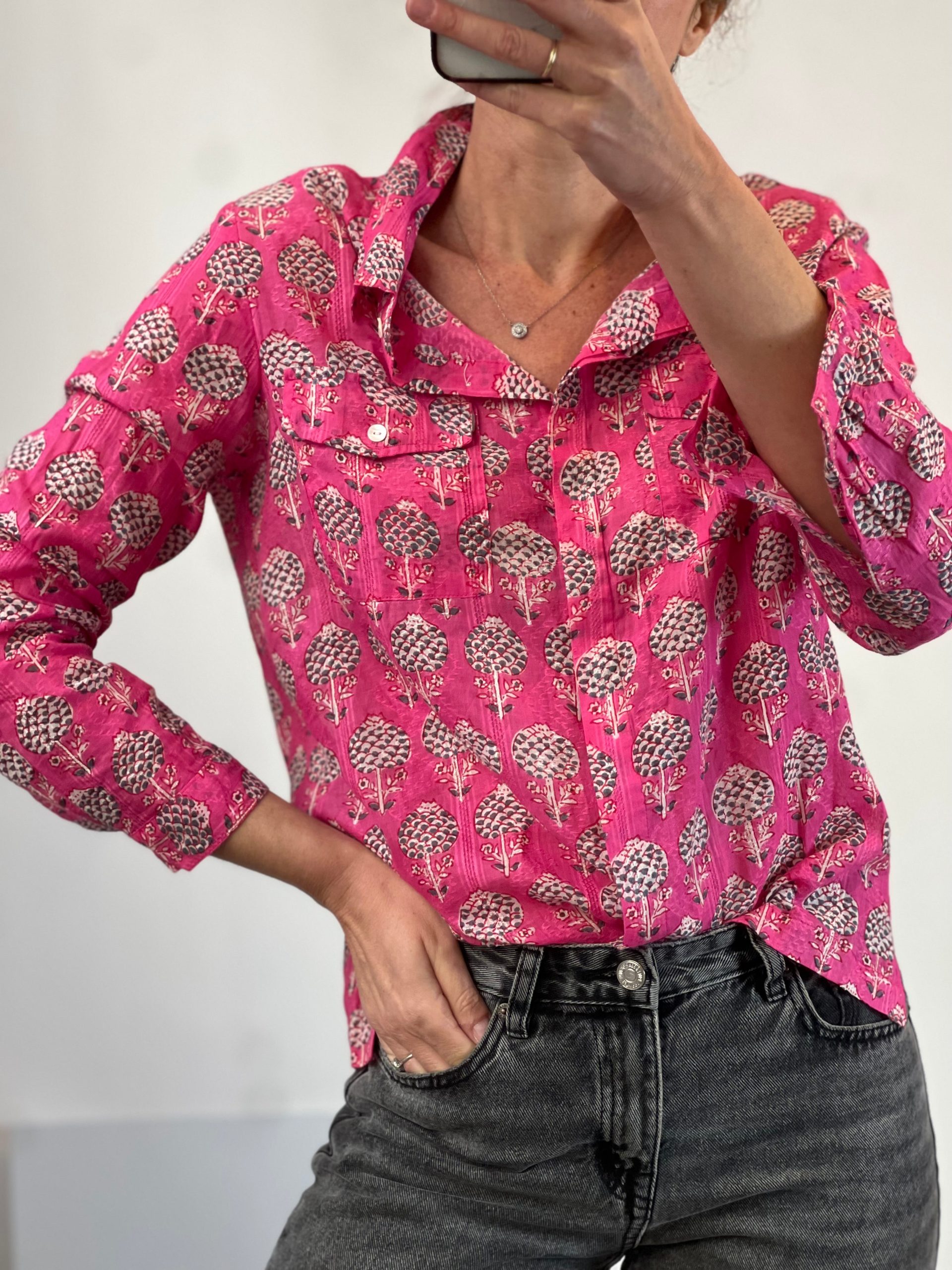 NATURA. Blusa rosa estampada. T M