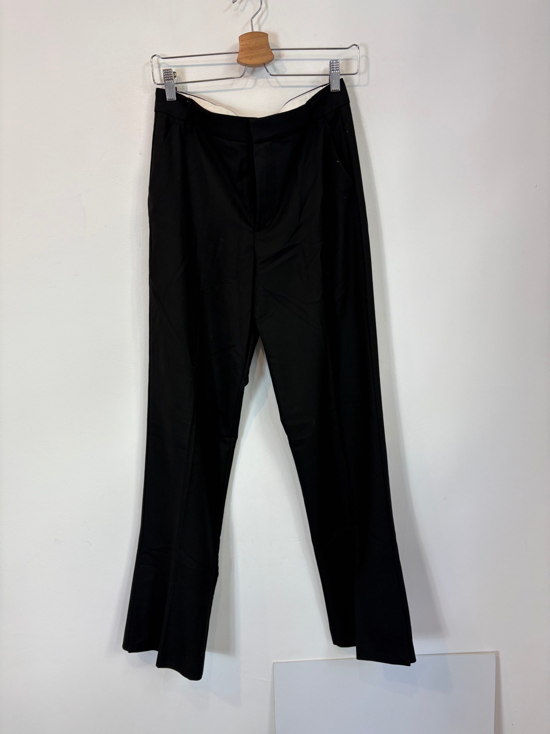 ZARA. Pantalón sastre negro aberturas. T S