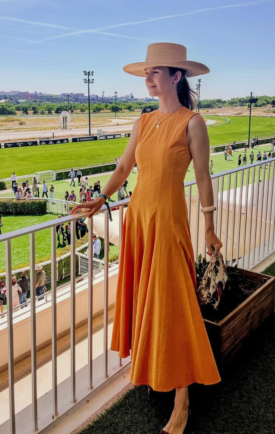 ZARA. Vestido largo naranja T.xs