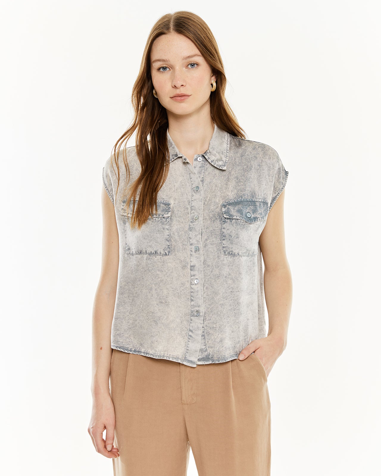 Camisa bolsillos efecto desgastado