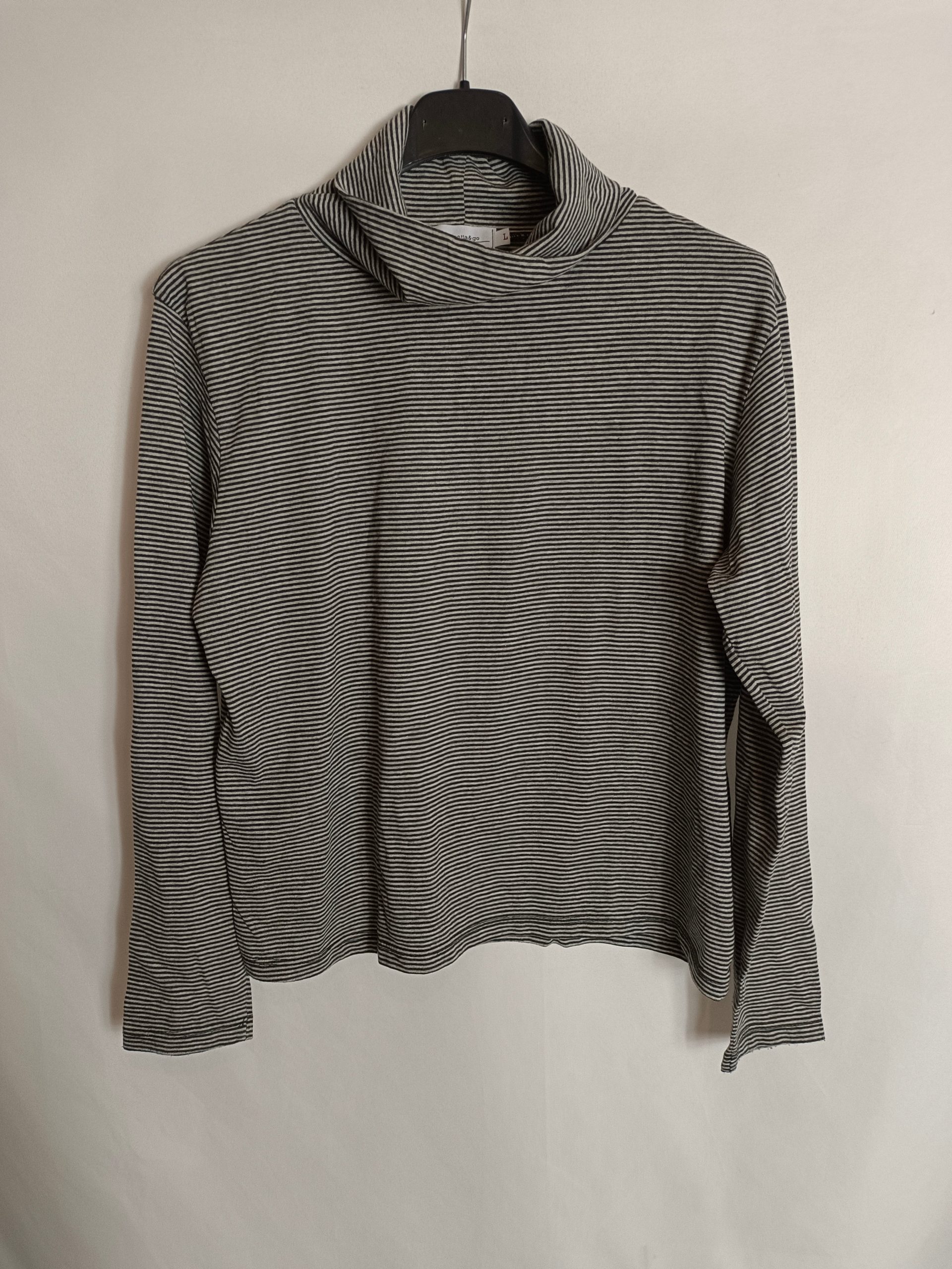 RENATTA&GO. Top rayas gris y negro T.L(S)