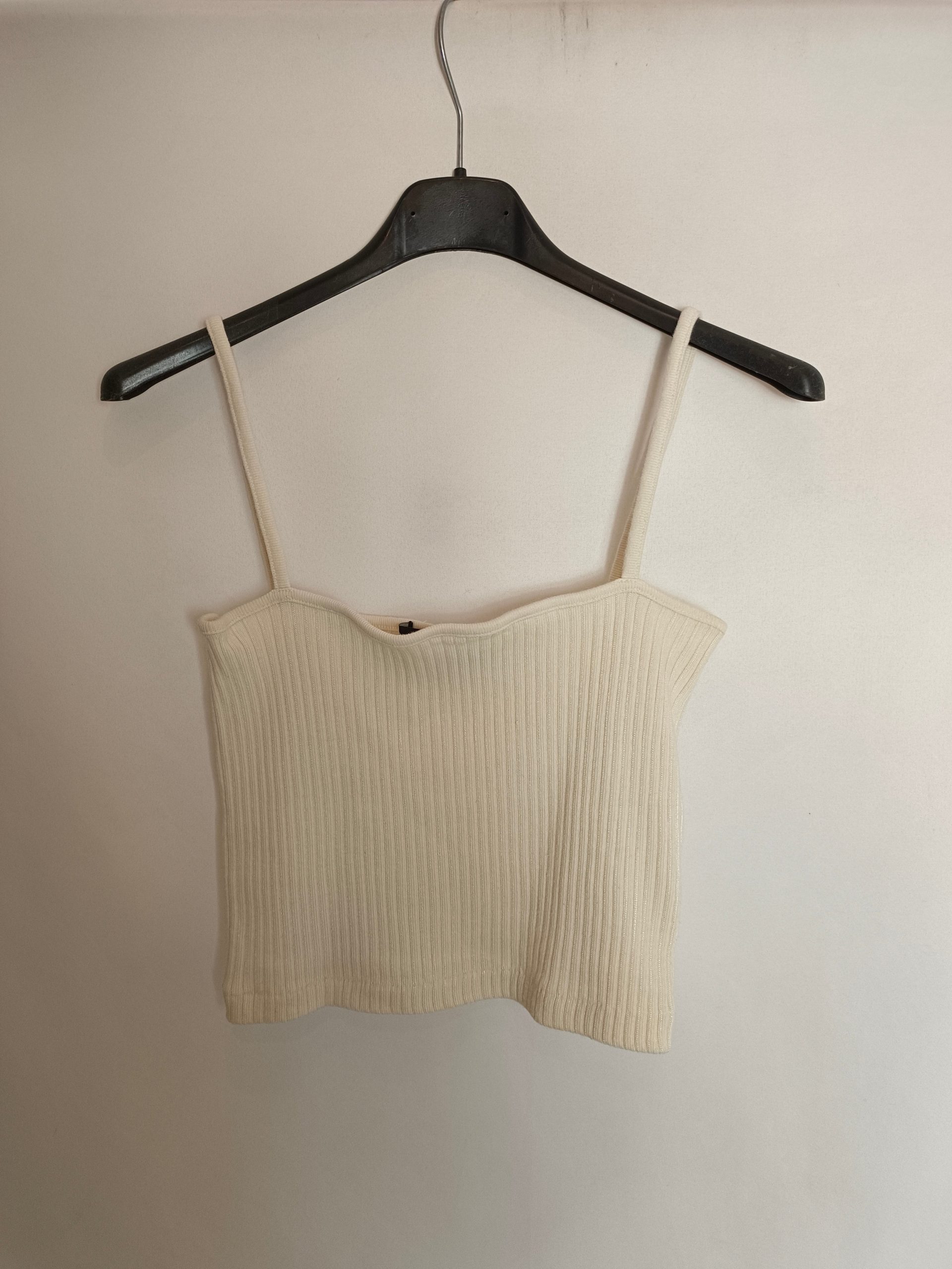 BRANDY MELVILLE. Top beige canalé T.xs