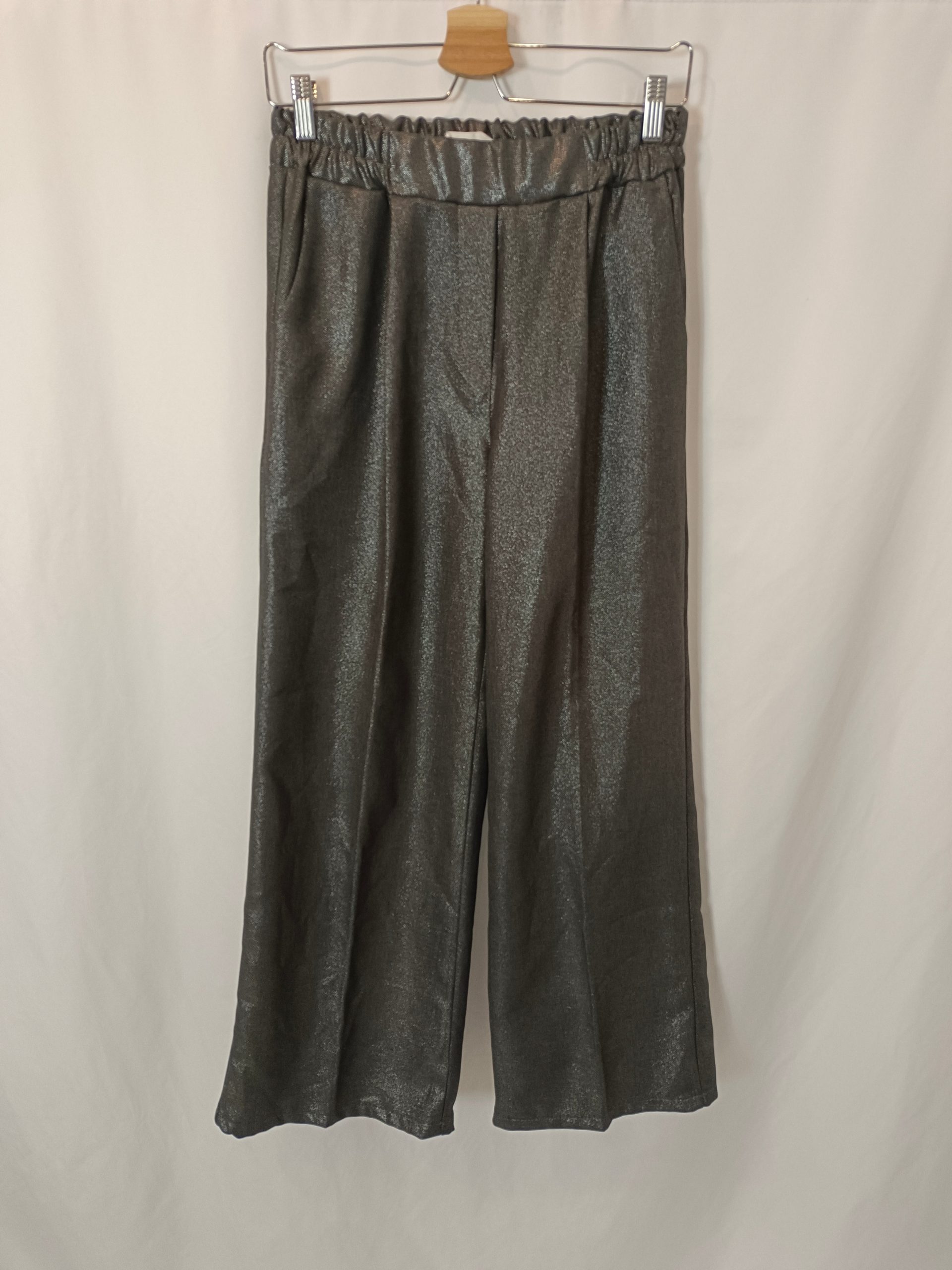 AMEÉ. Pantalón gris hilos T.l