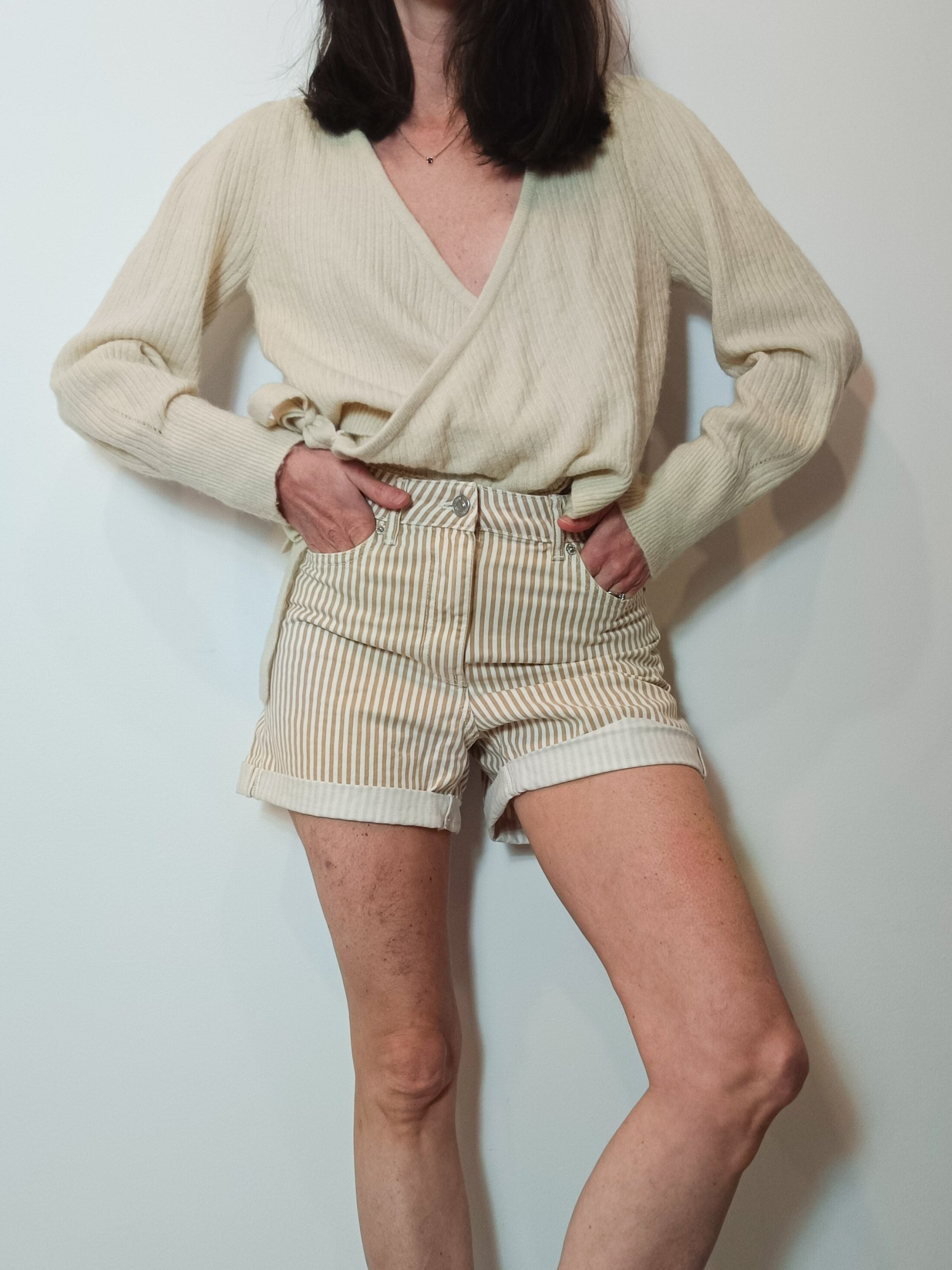 MANGO. Pantalón corto rayas T.34