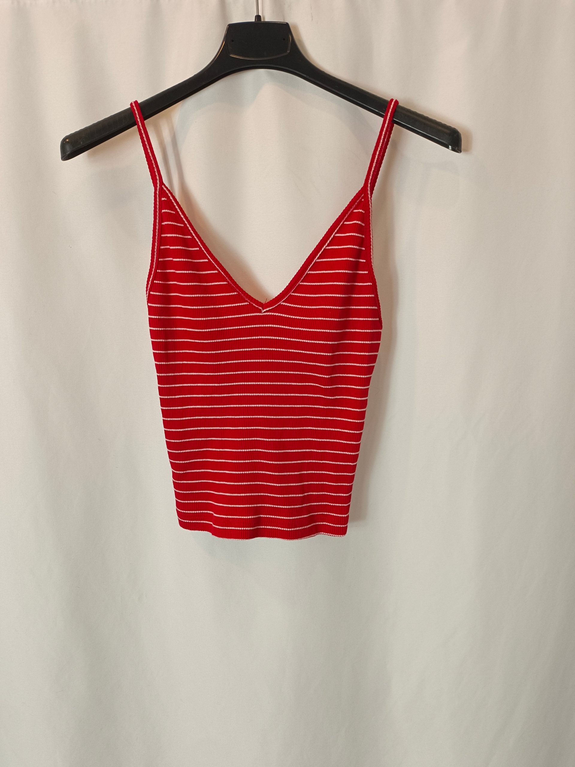 BRANDY MELVILLE. croptop rojo rayas canalé T.S
