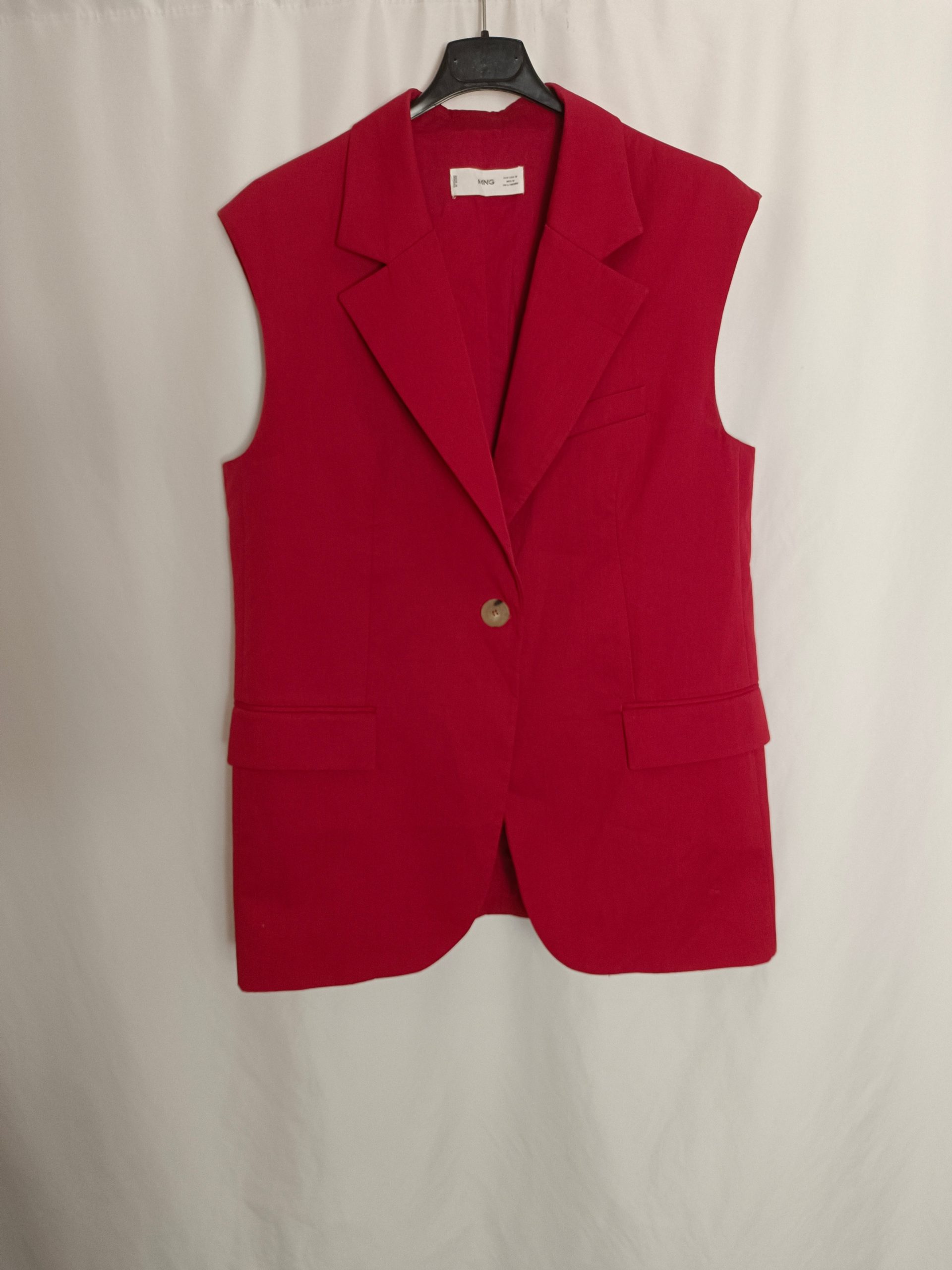 MANGO. Chaleco rojo sin mangas T.m