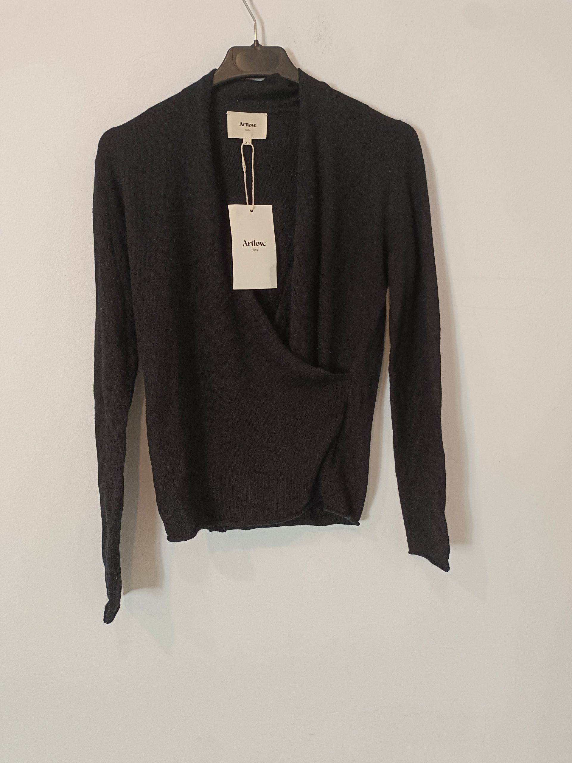 ARTLOVE. Jersey negro cruzado T.xs