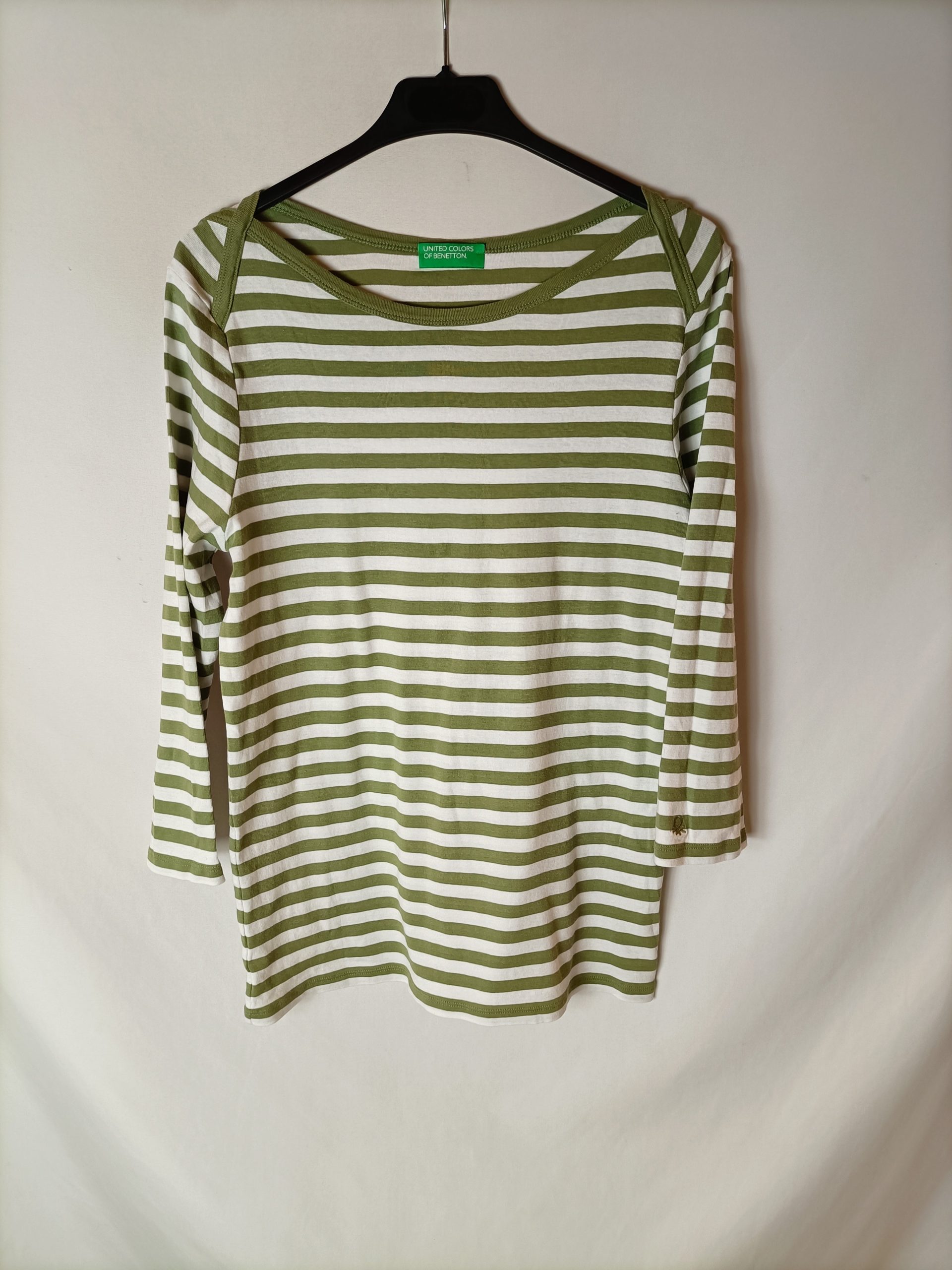 BENETTON. Camiseta rayas verde y blanca T.l