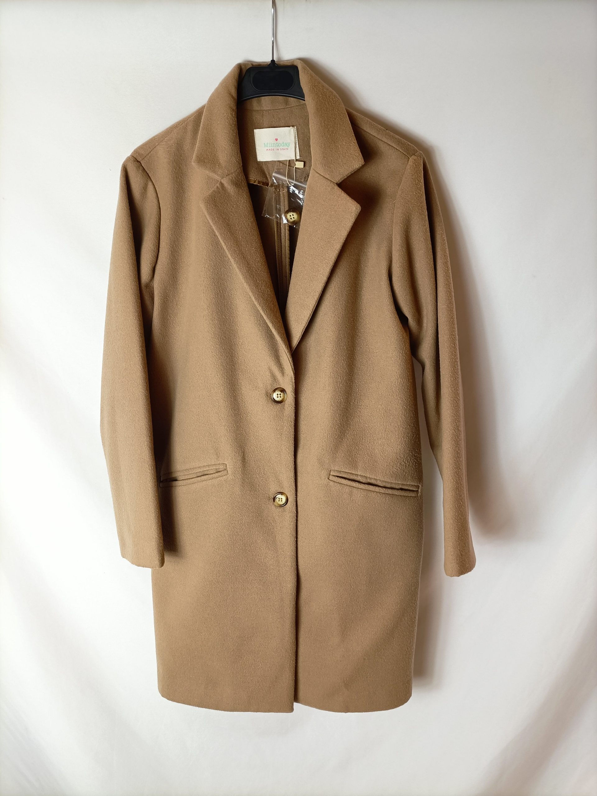 MIINTODAY. Abrigo paño camel T.m