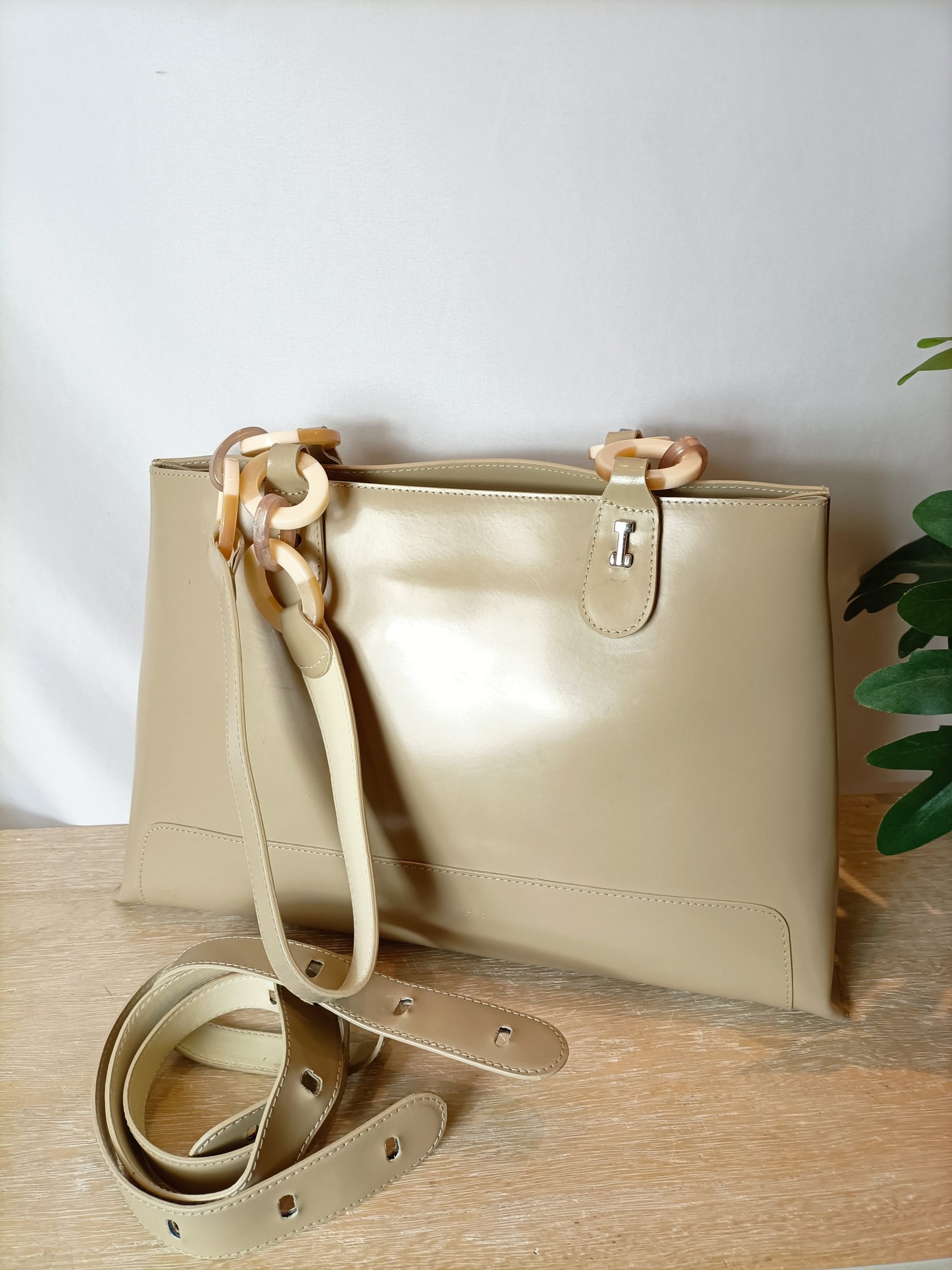 LAMARTHE. Bolso piel beige detalle asas