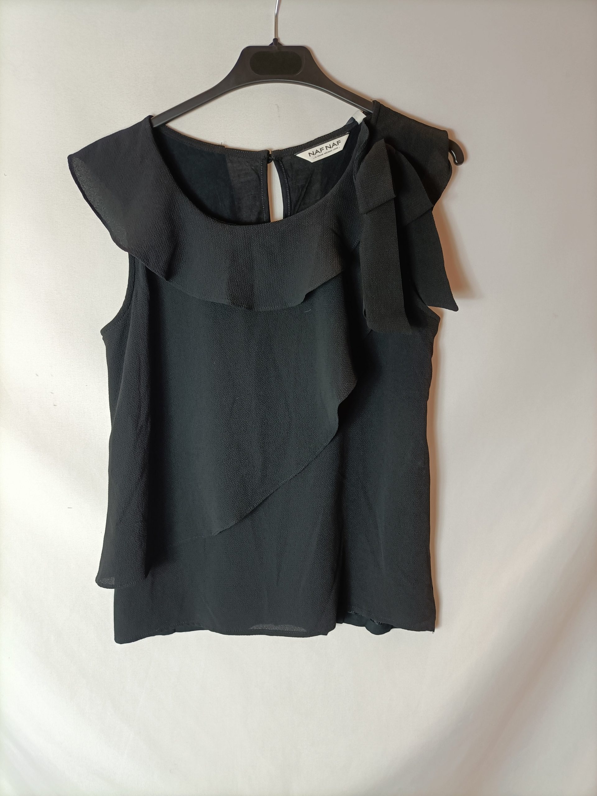 NAFNAF. Top negro lazada T.s (tara)