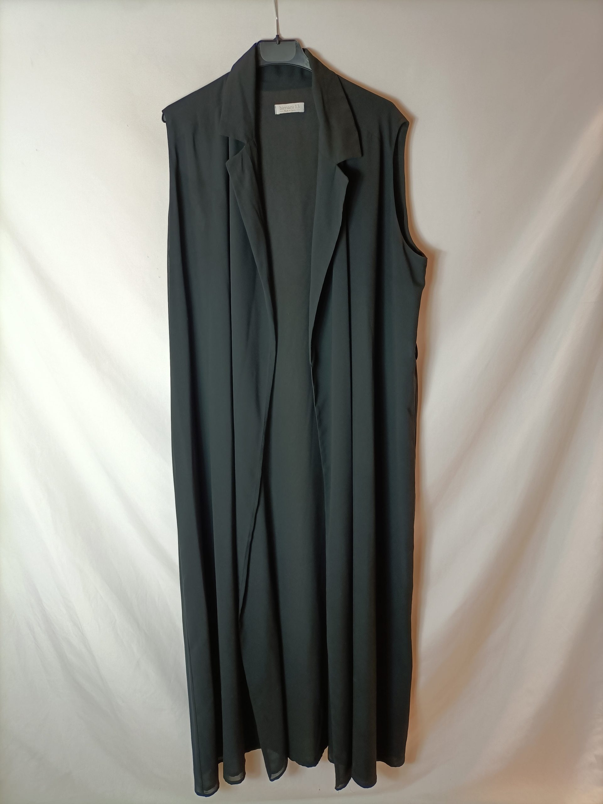 BIMANI13. Chaleco negro fluido T.xxl