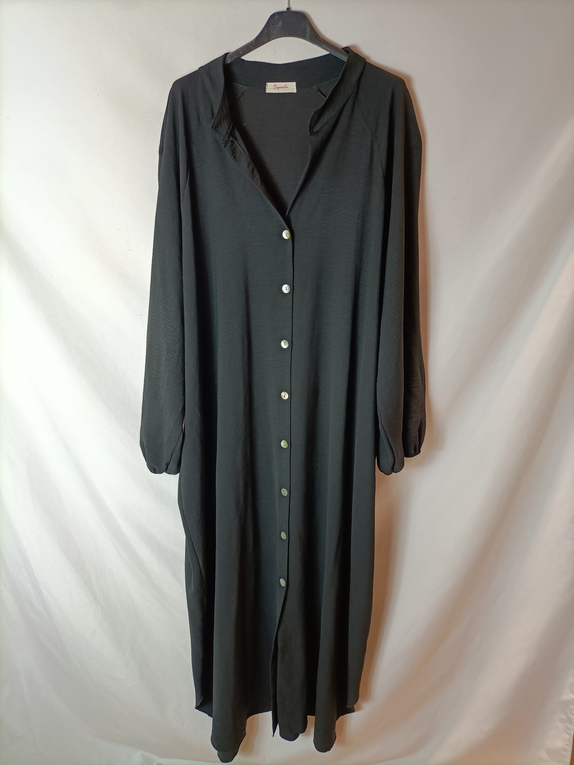 BUGANVILIA. Vestido camisero negro T.u(3xl)