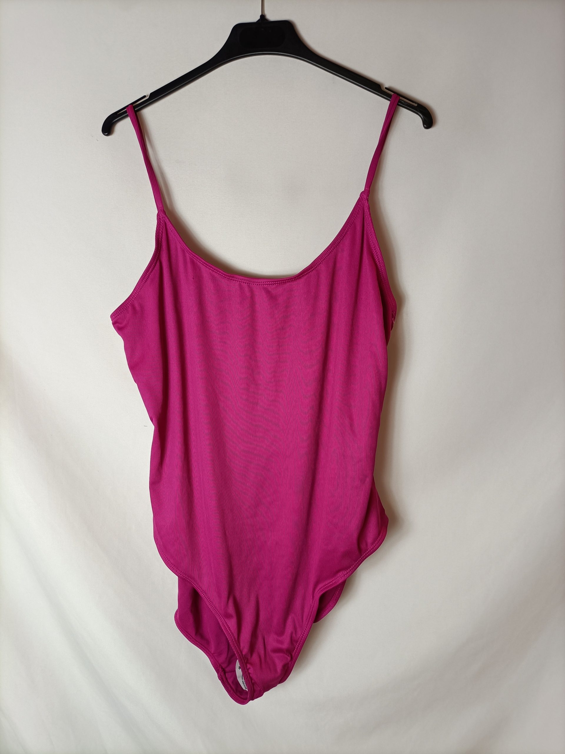 PRIMARK. Traje de baño buganvilla T.48