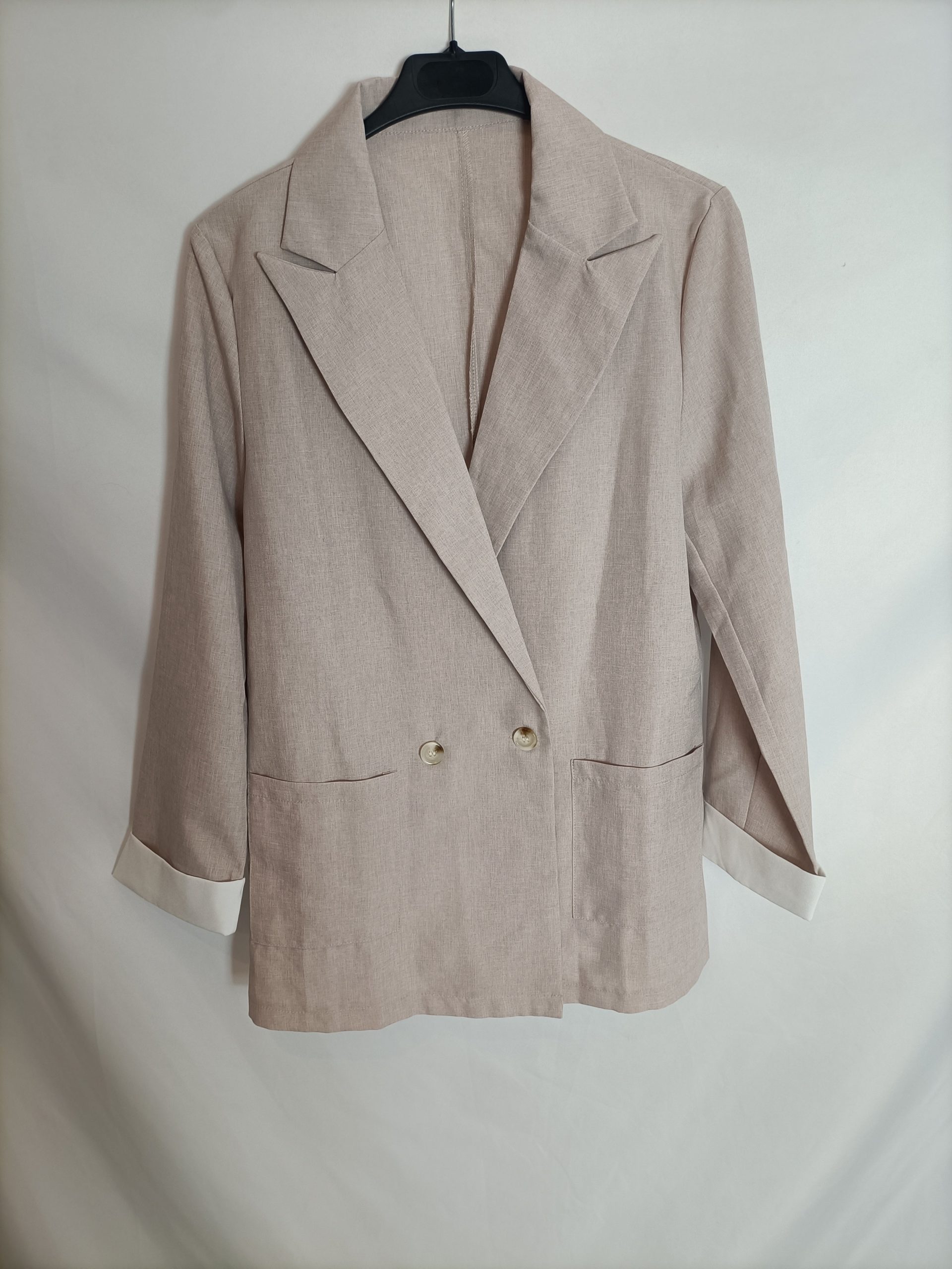 SHEIN. Blazer fluida beige T.m