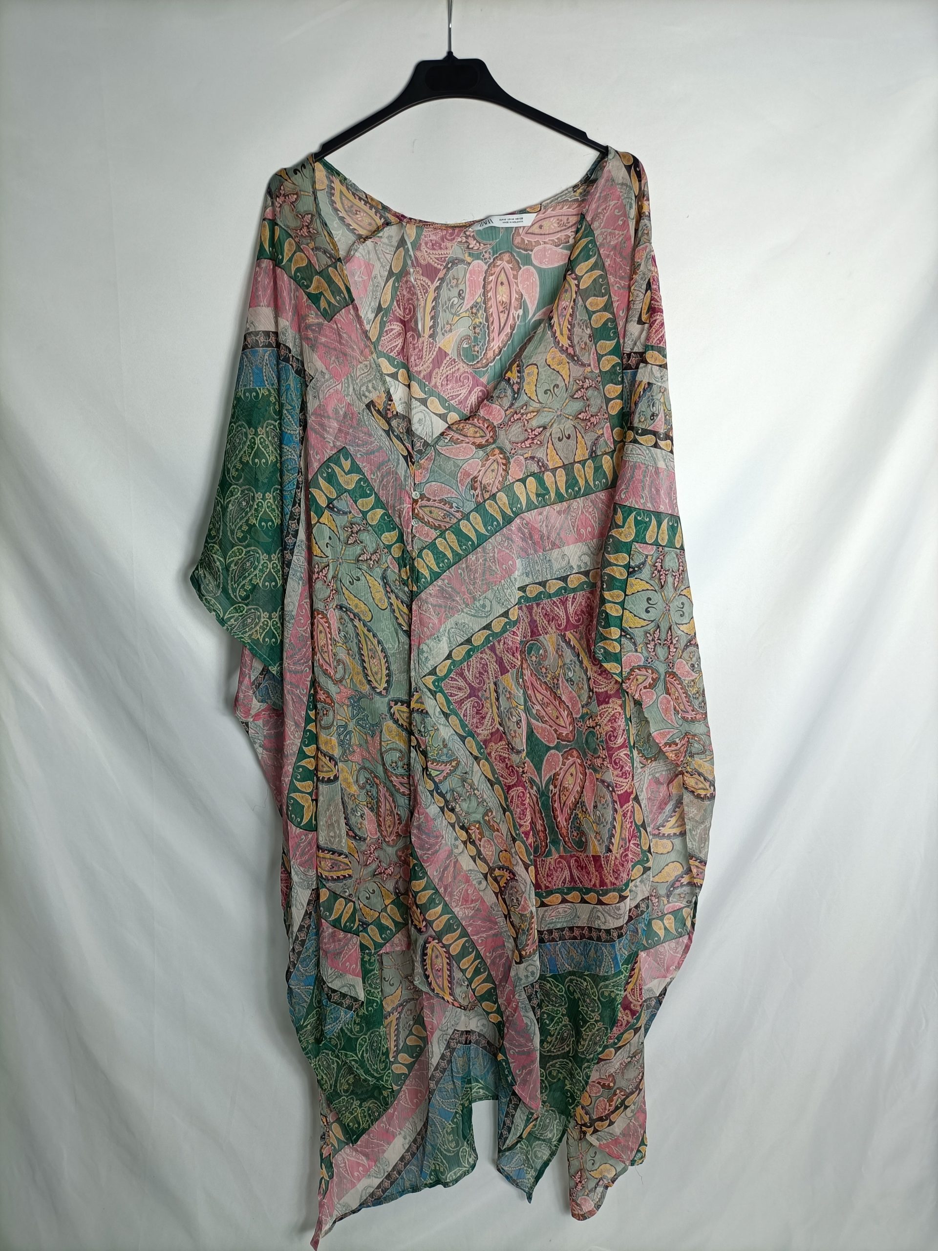 ZARA. Kimono semitransparente flores T.m