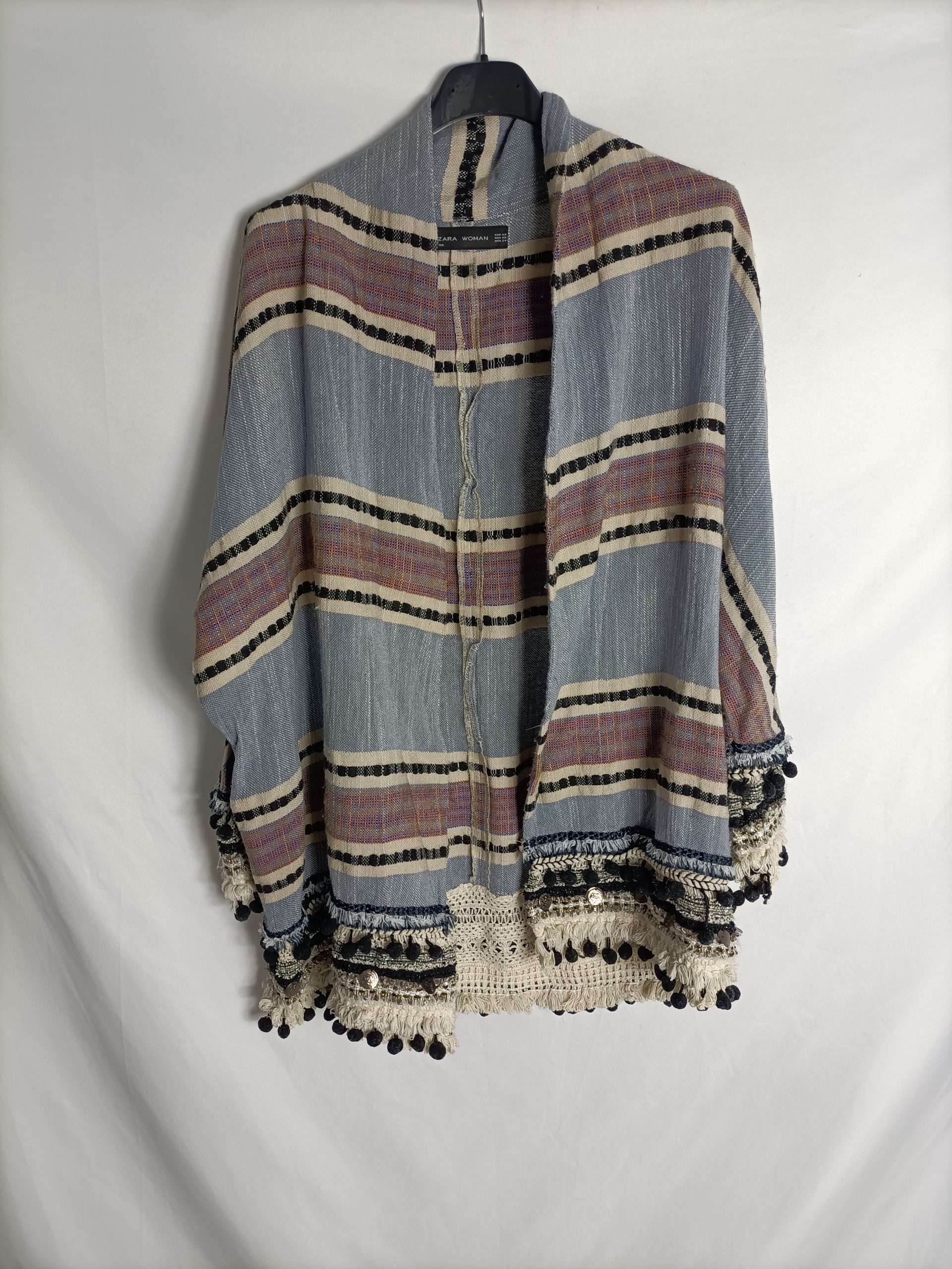 ZARA. Kimono bordado borlas T.xs