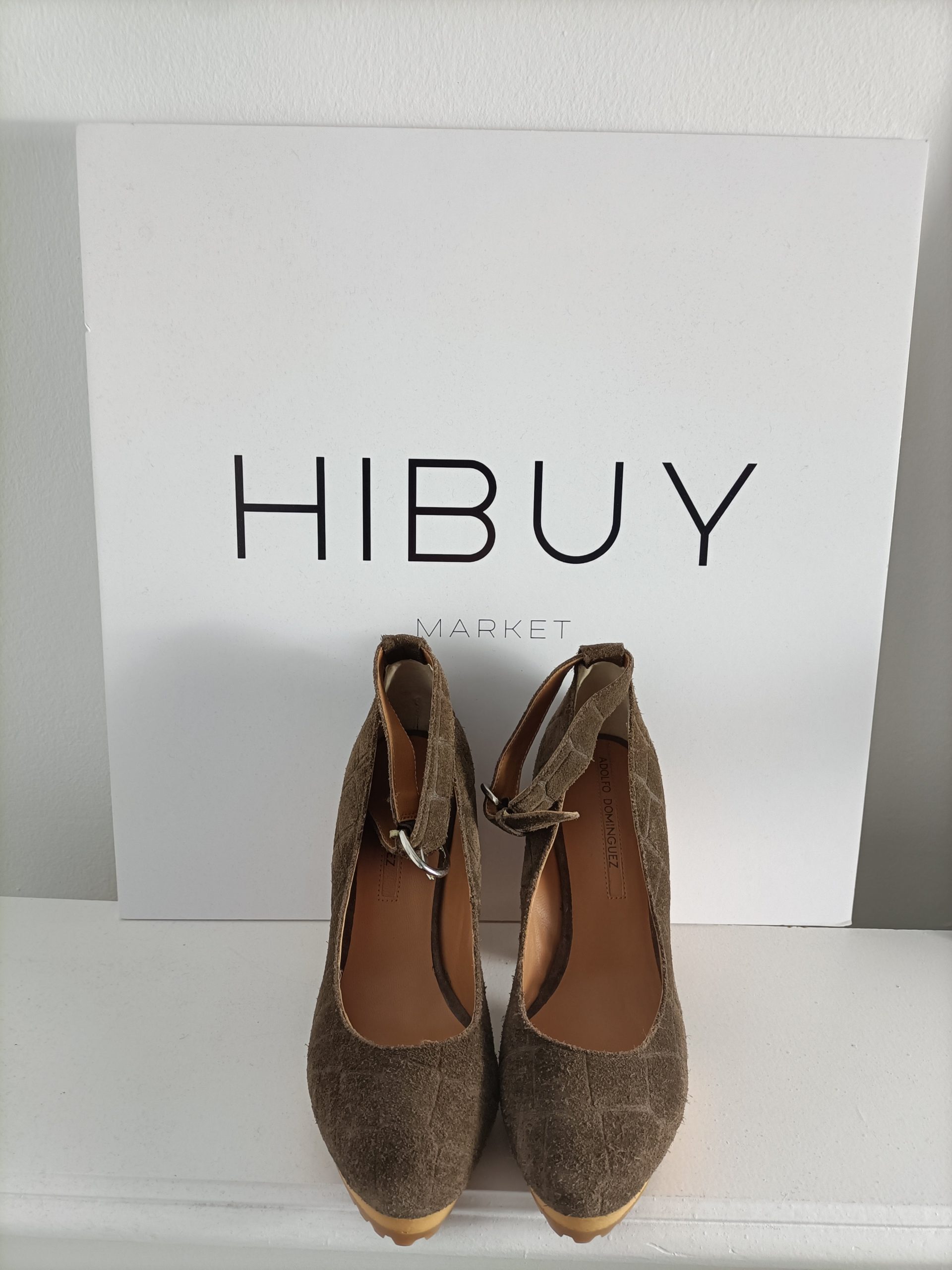 ADOLFO DOMINGUEZ. Zapatos piel marrón T.38 (tara)