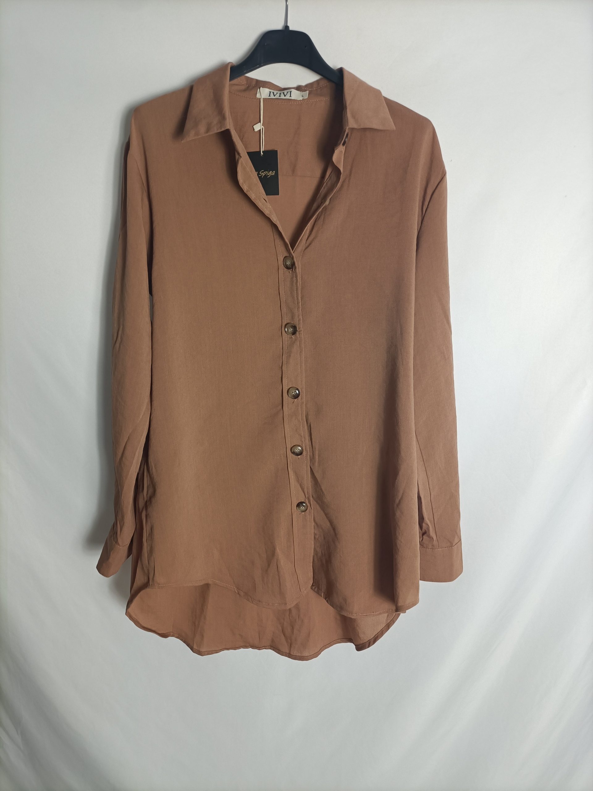 IVIVI. Blusa camel botones T.l