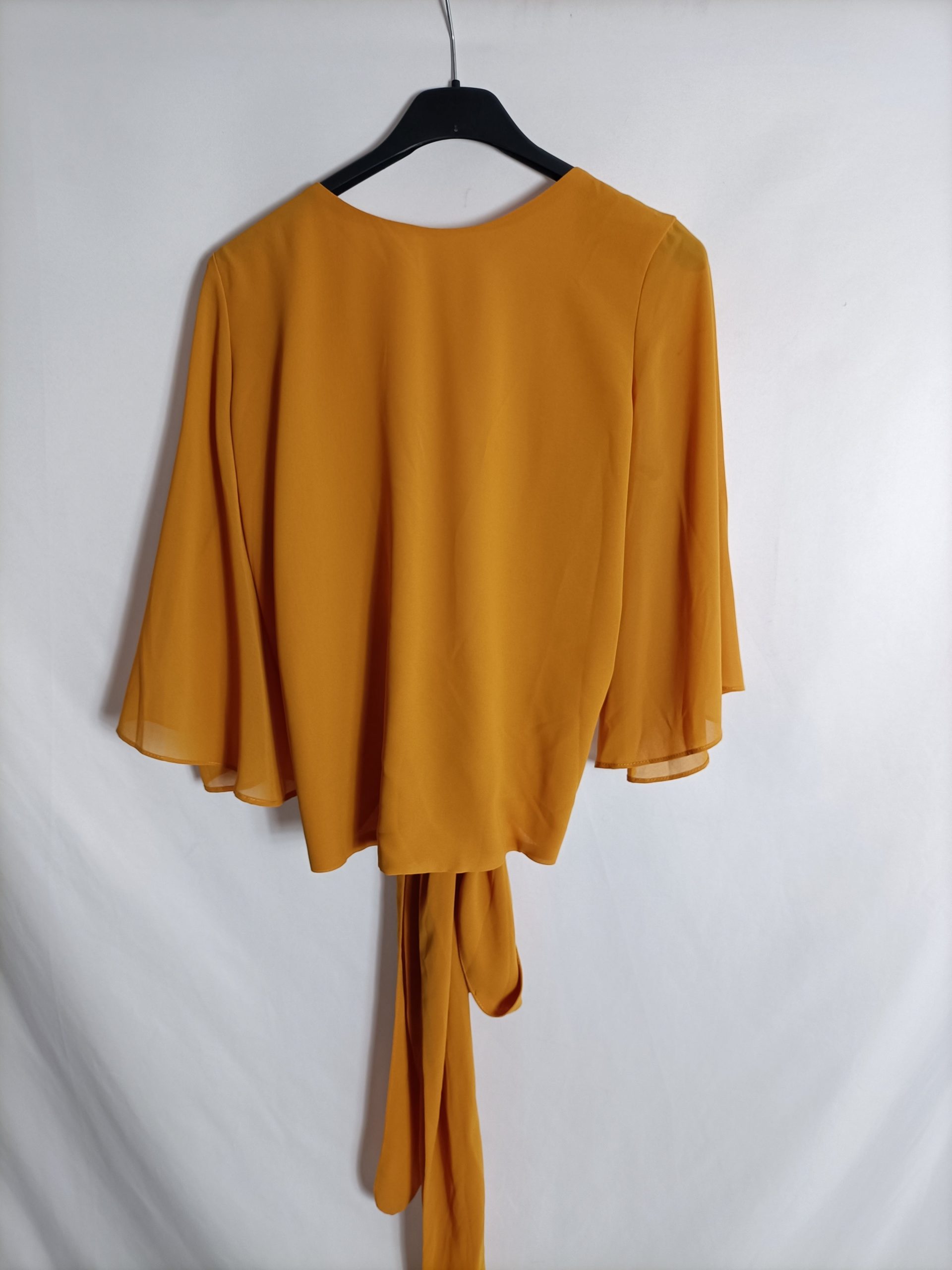 BIMANI. blusa lazada mostaza T.m