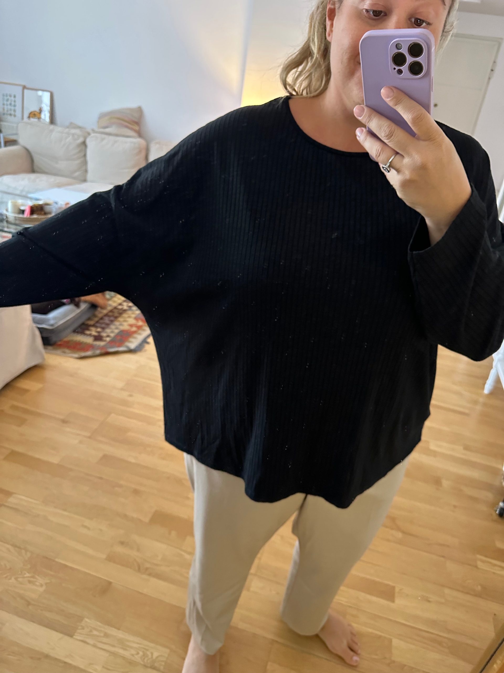 ASOS. Camiseta negra canalé T.54