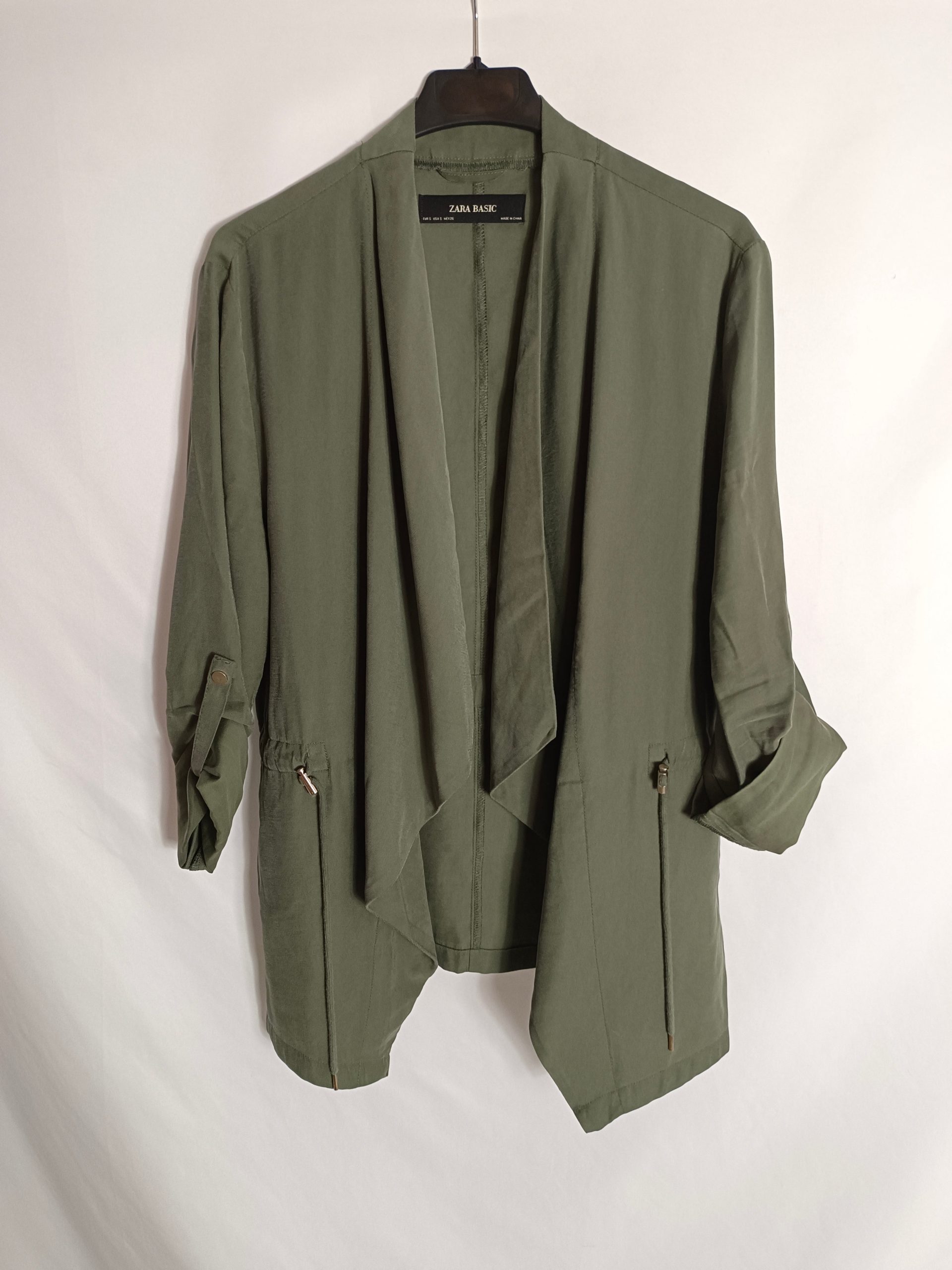 ZARA. Chaqueta fina verde T.s