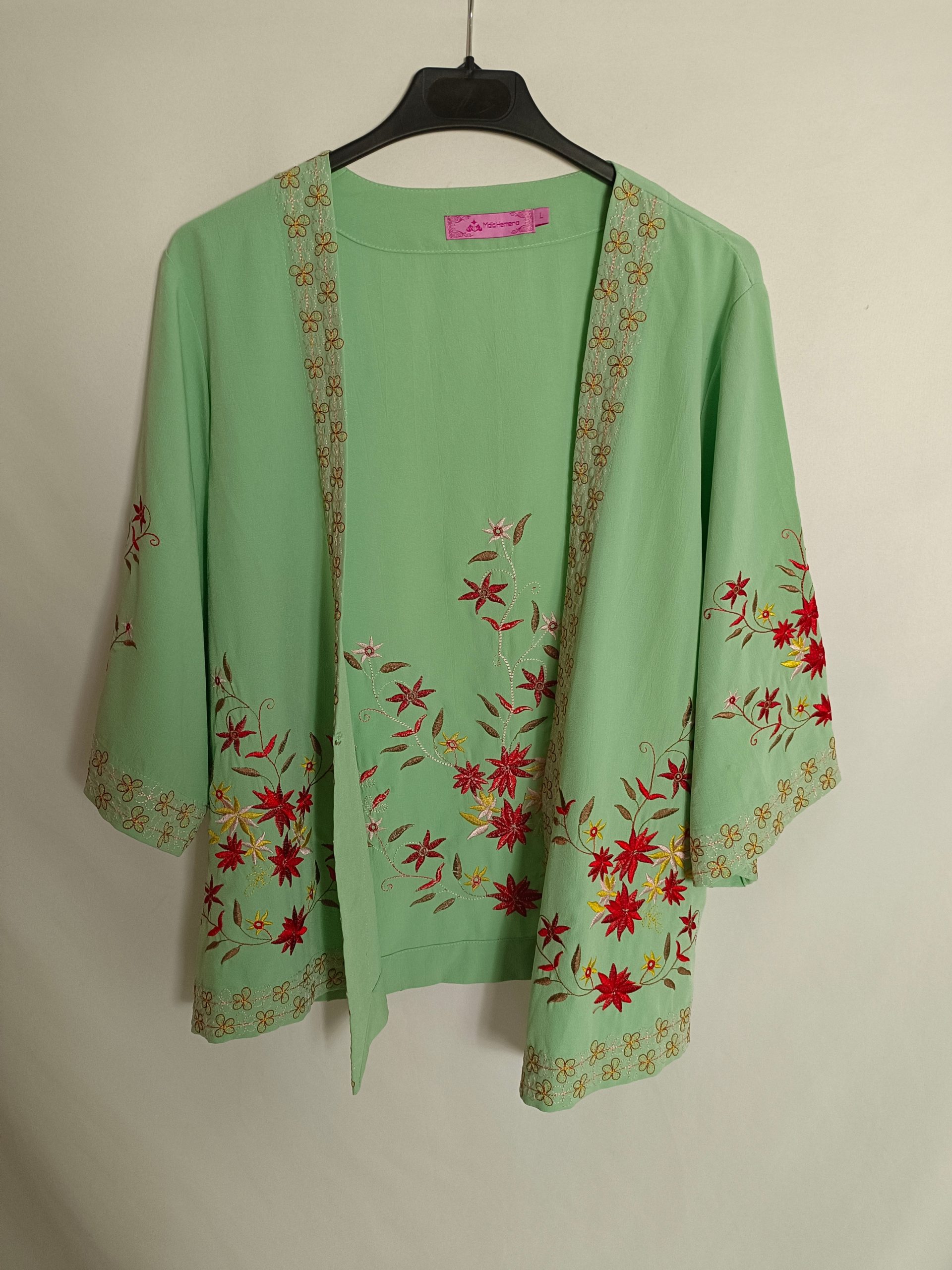 MOÏO HEMERO. Kimono verde bordado T.l