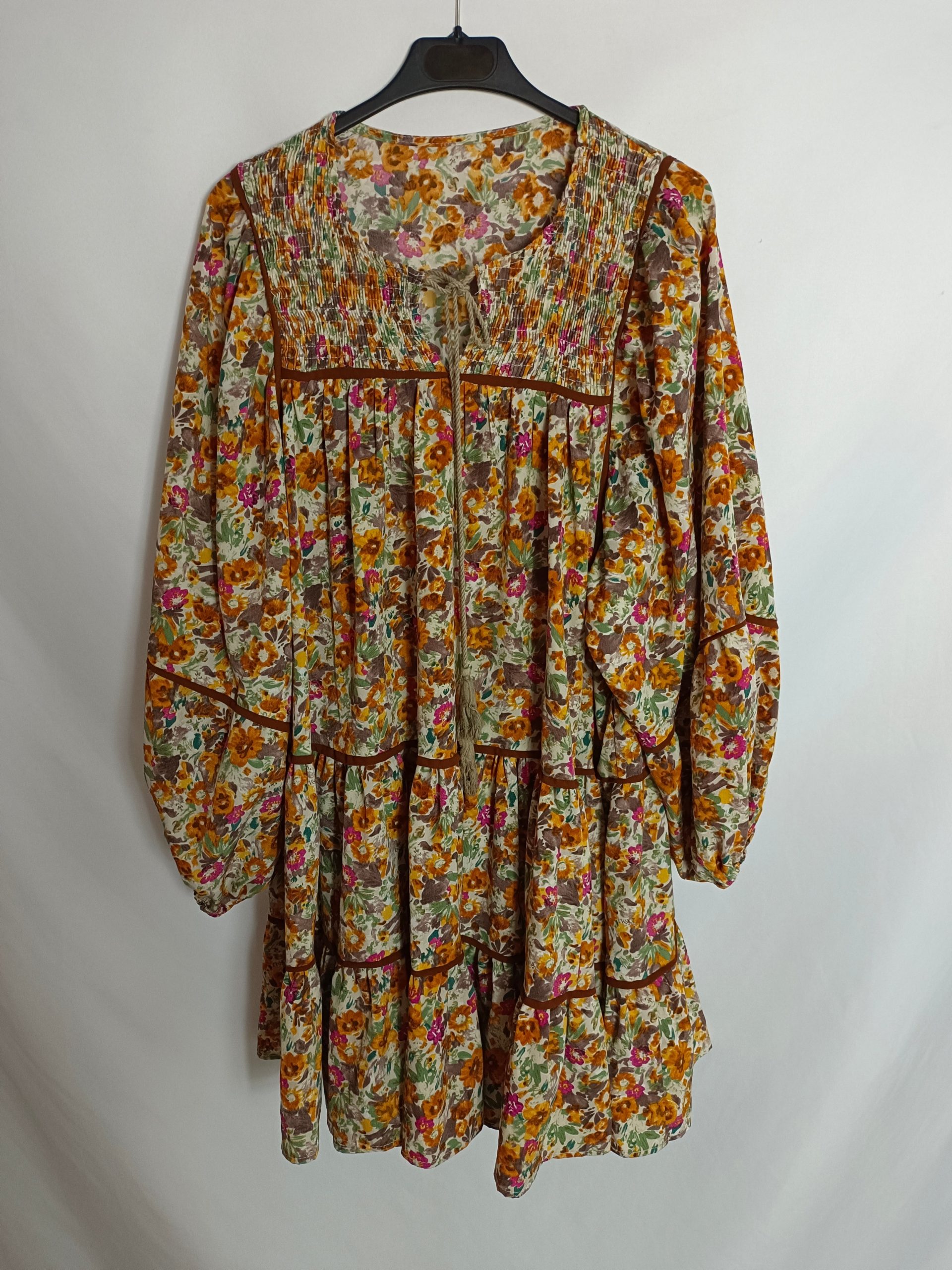 CHICWISH. Vestido corto flores T.l