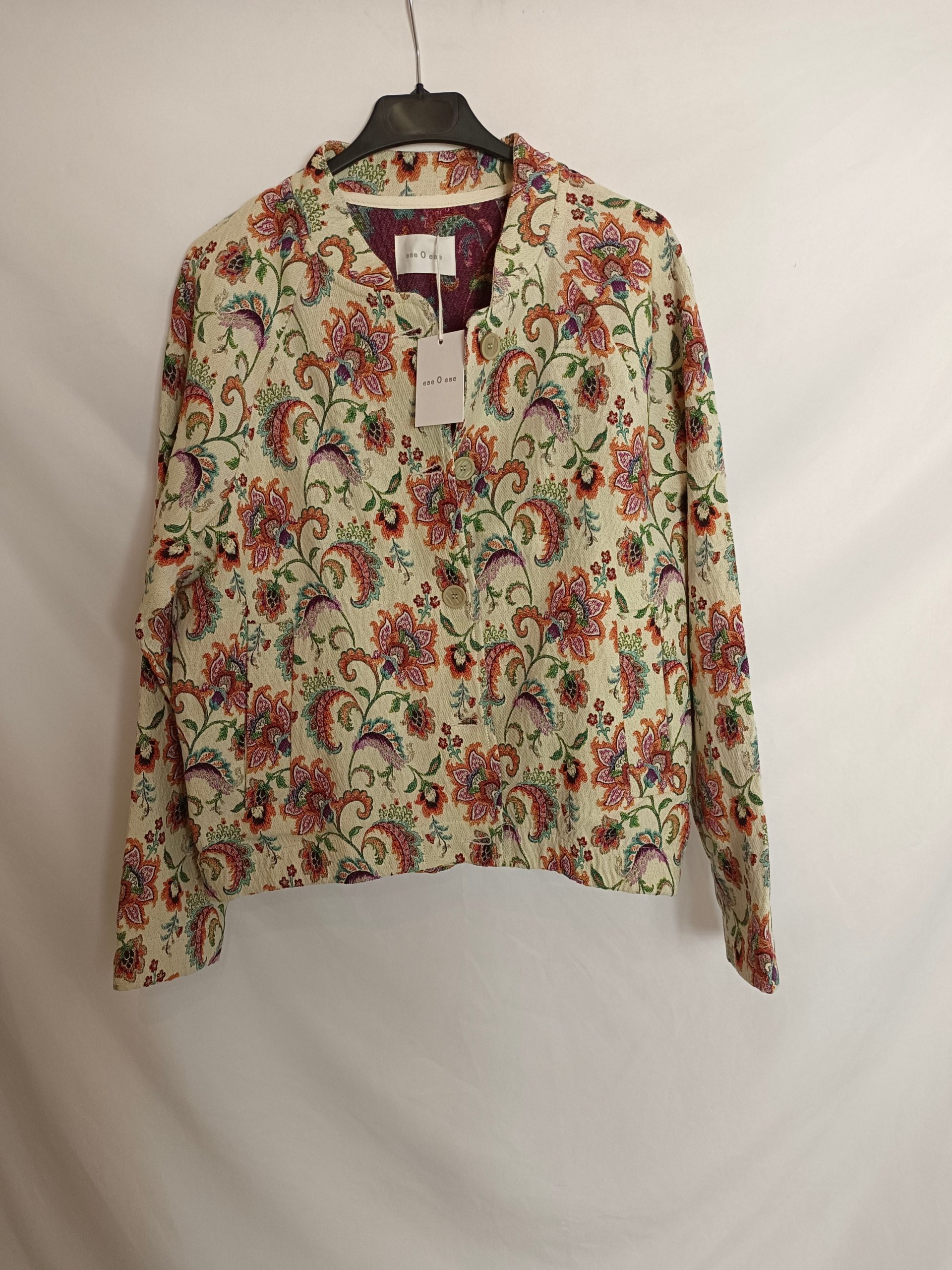 ESE O ESE. Chaqueta flores textura T.m