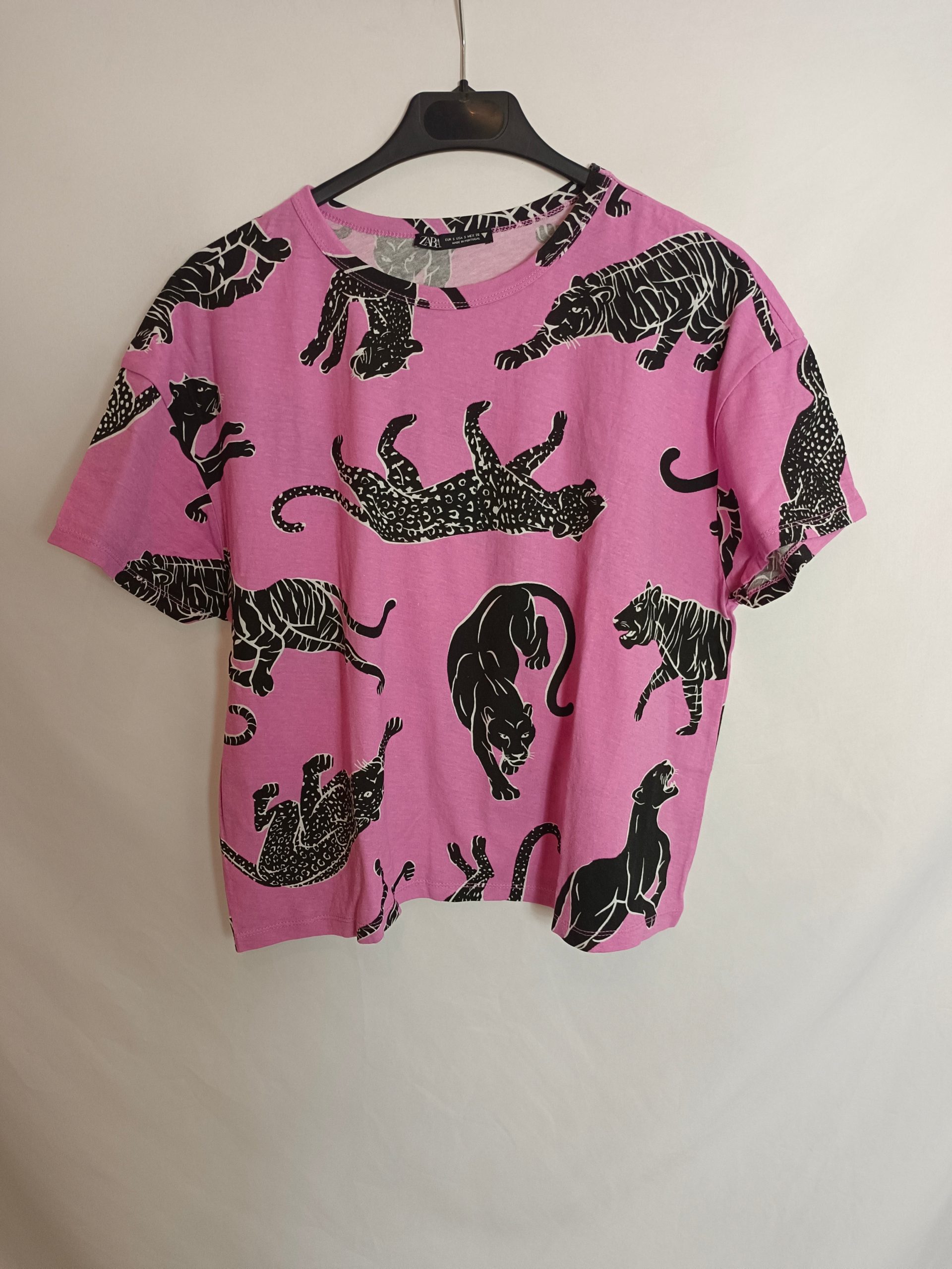 ZARA. Camiseta rosa estampada T.S