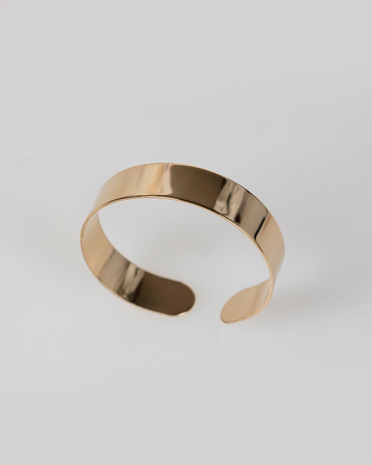 Brazalete rígido oro