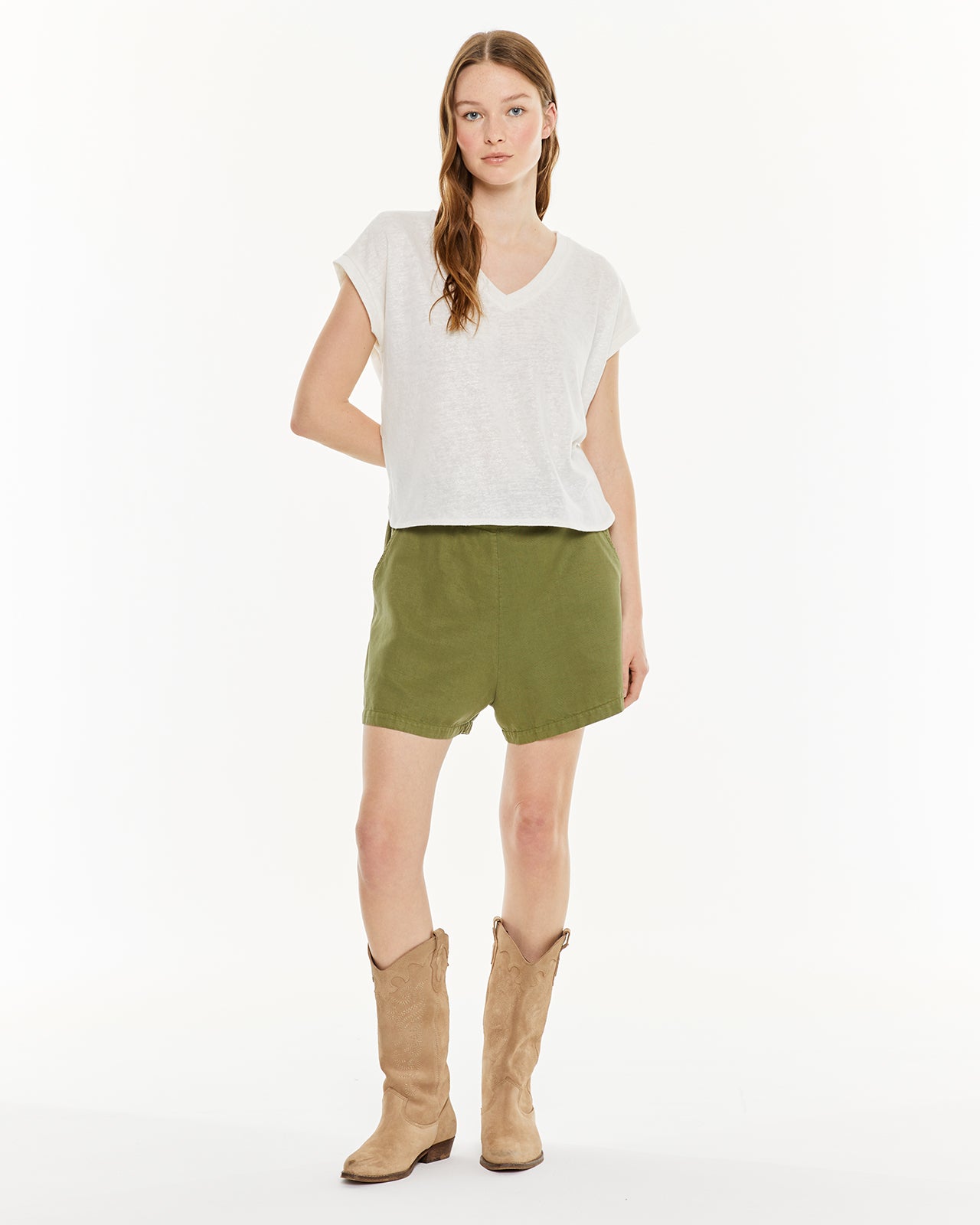 Short corto con cinturón