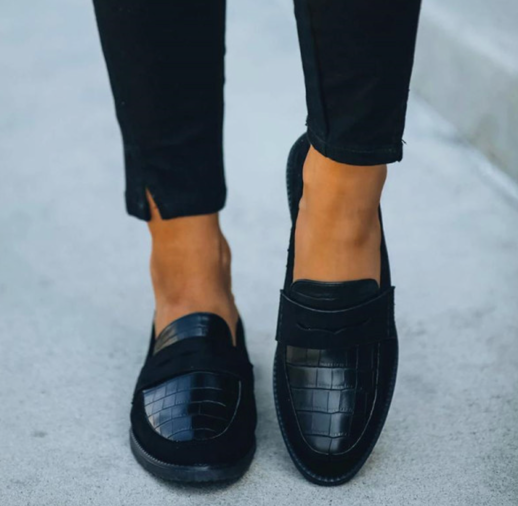 Agens - Zapatos de Negocios para Mujeres Negros y Eternos