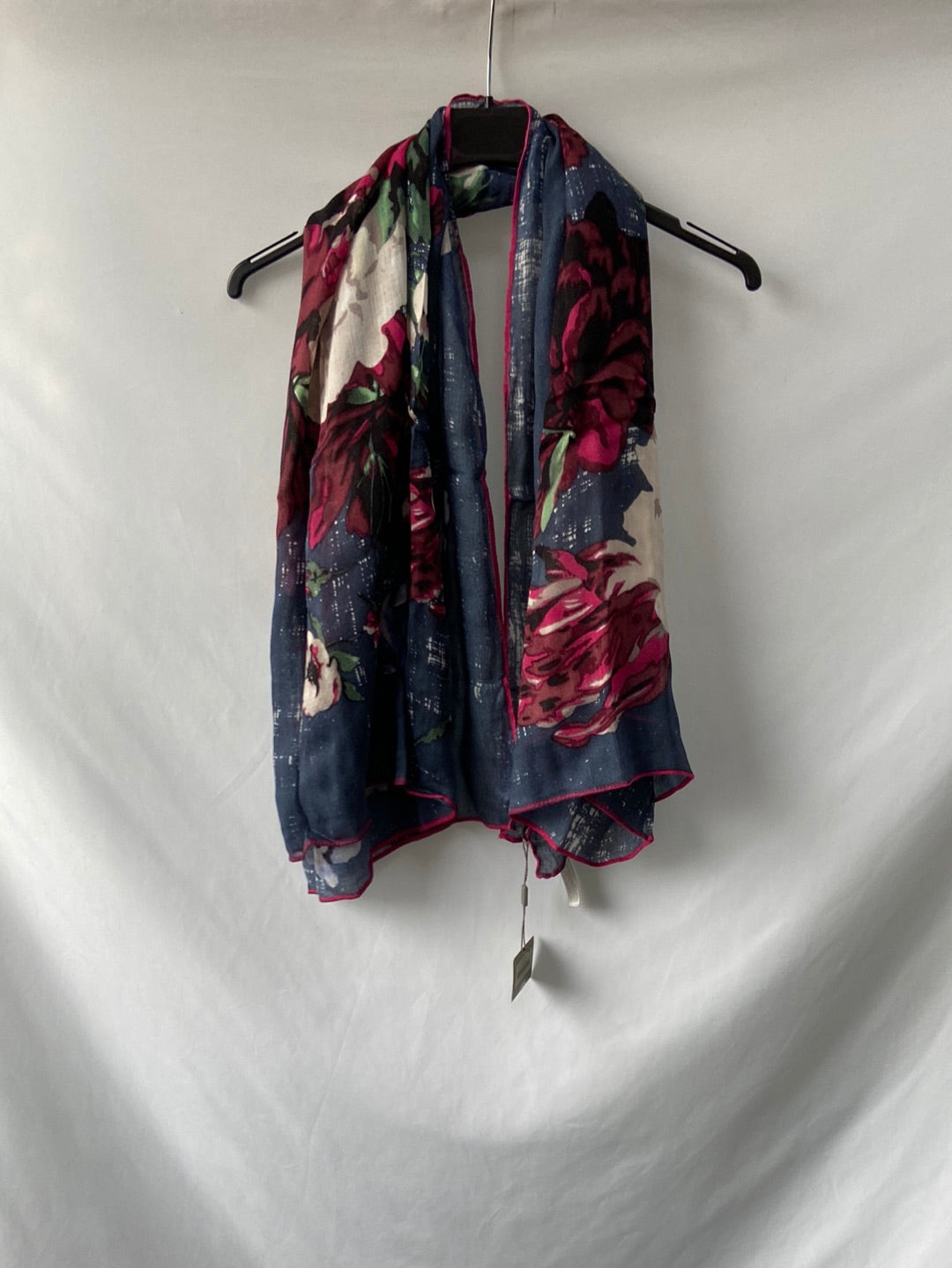 UTERQÜE.Fular estampado