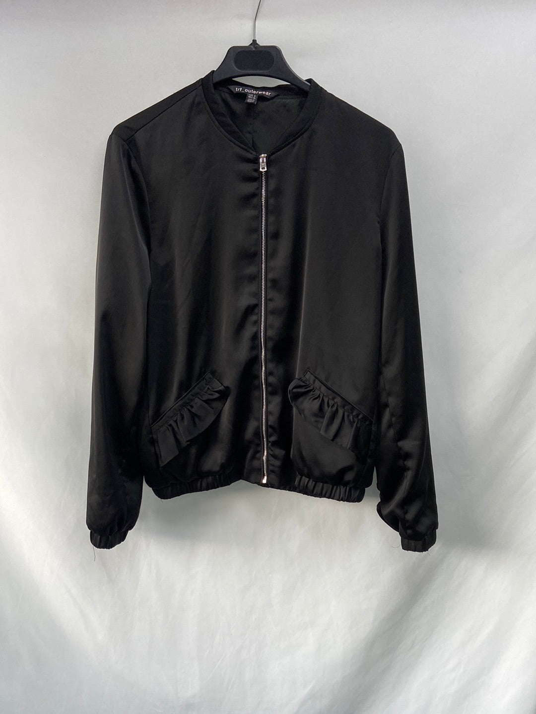 ZARA.Bomber negra satinada T.s