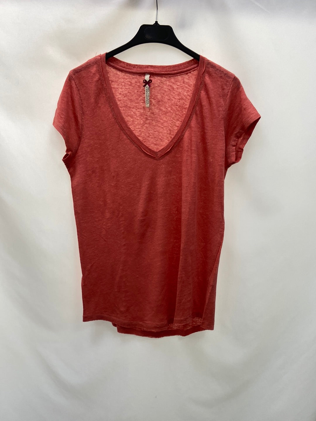 STRADIVARIUS.Camiseta básica Coral T.L